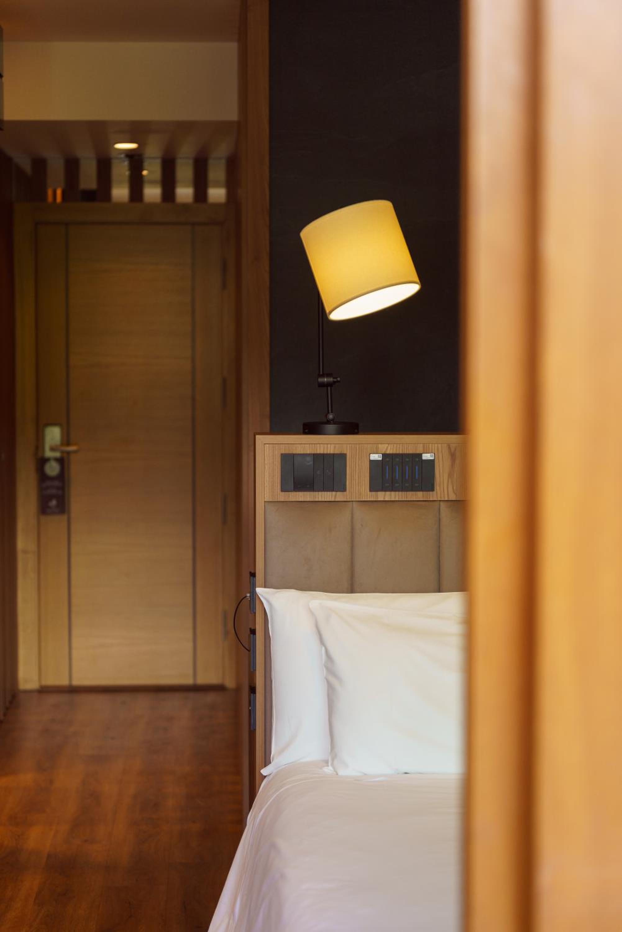 King Room with Spa Bath - Photo 2