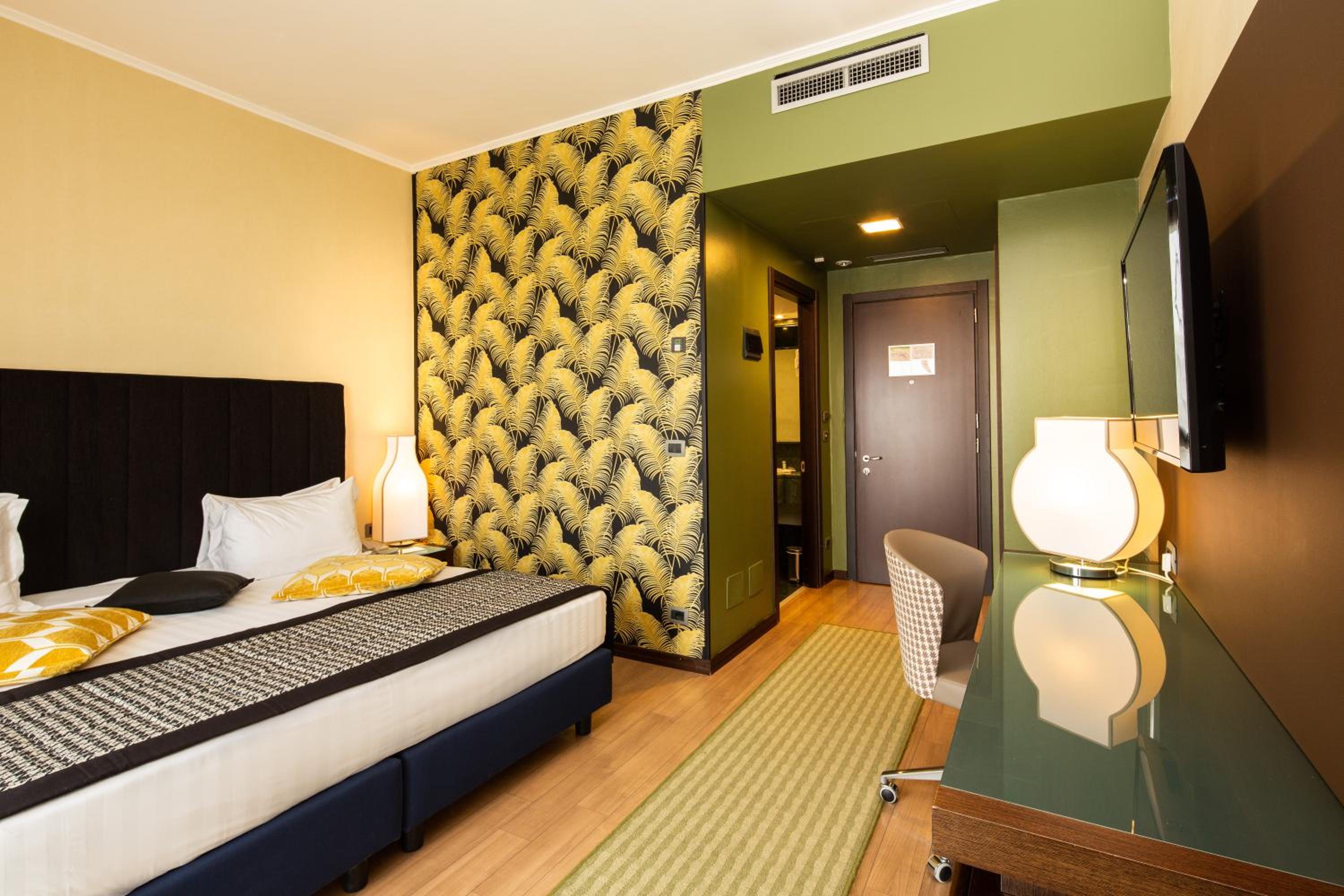 Standard Room - Photo 1