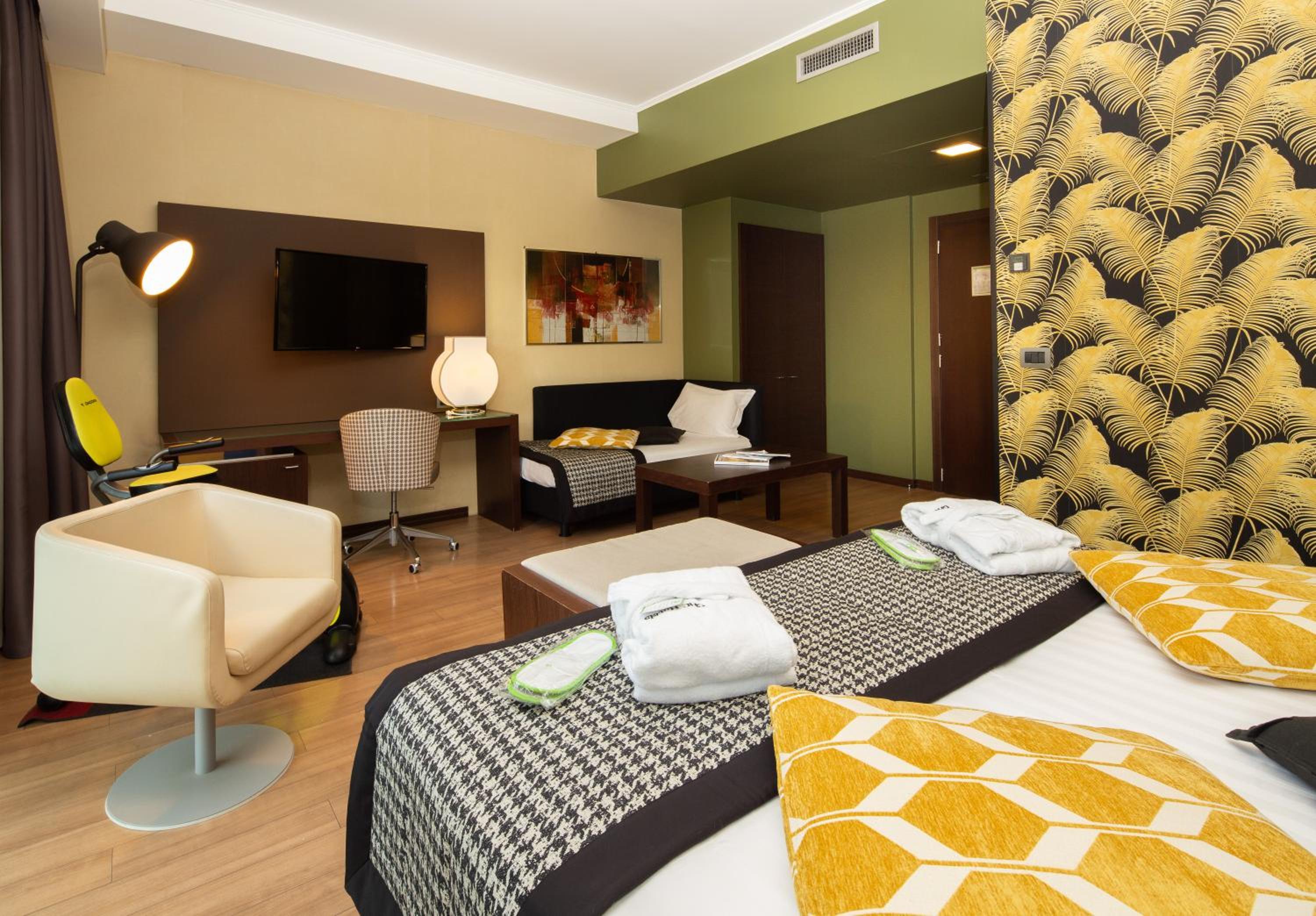 Premium Room - Photo 2