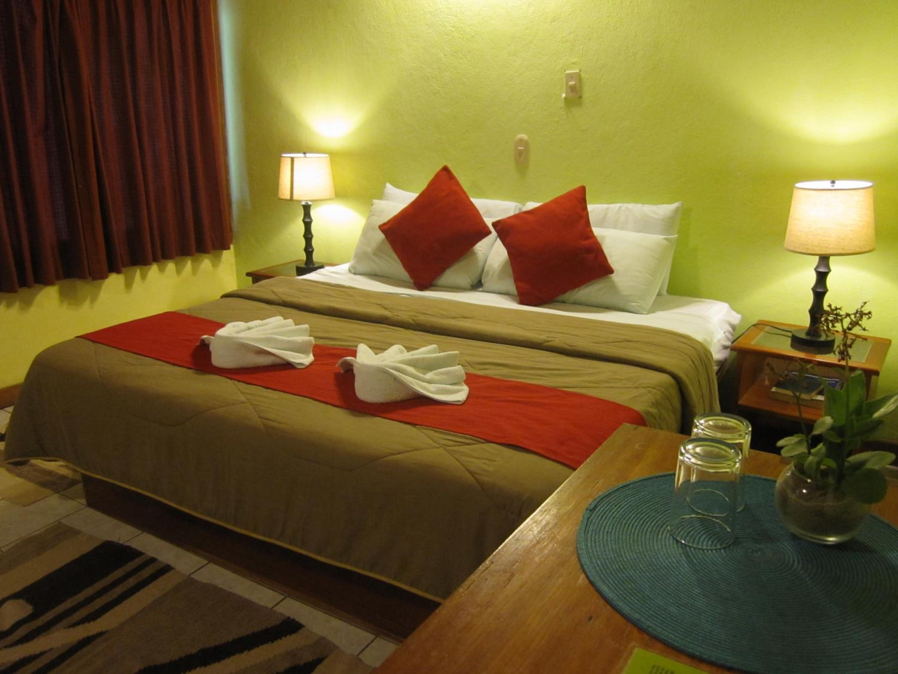 Deluxe King Room photo 3