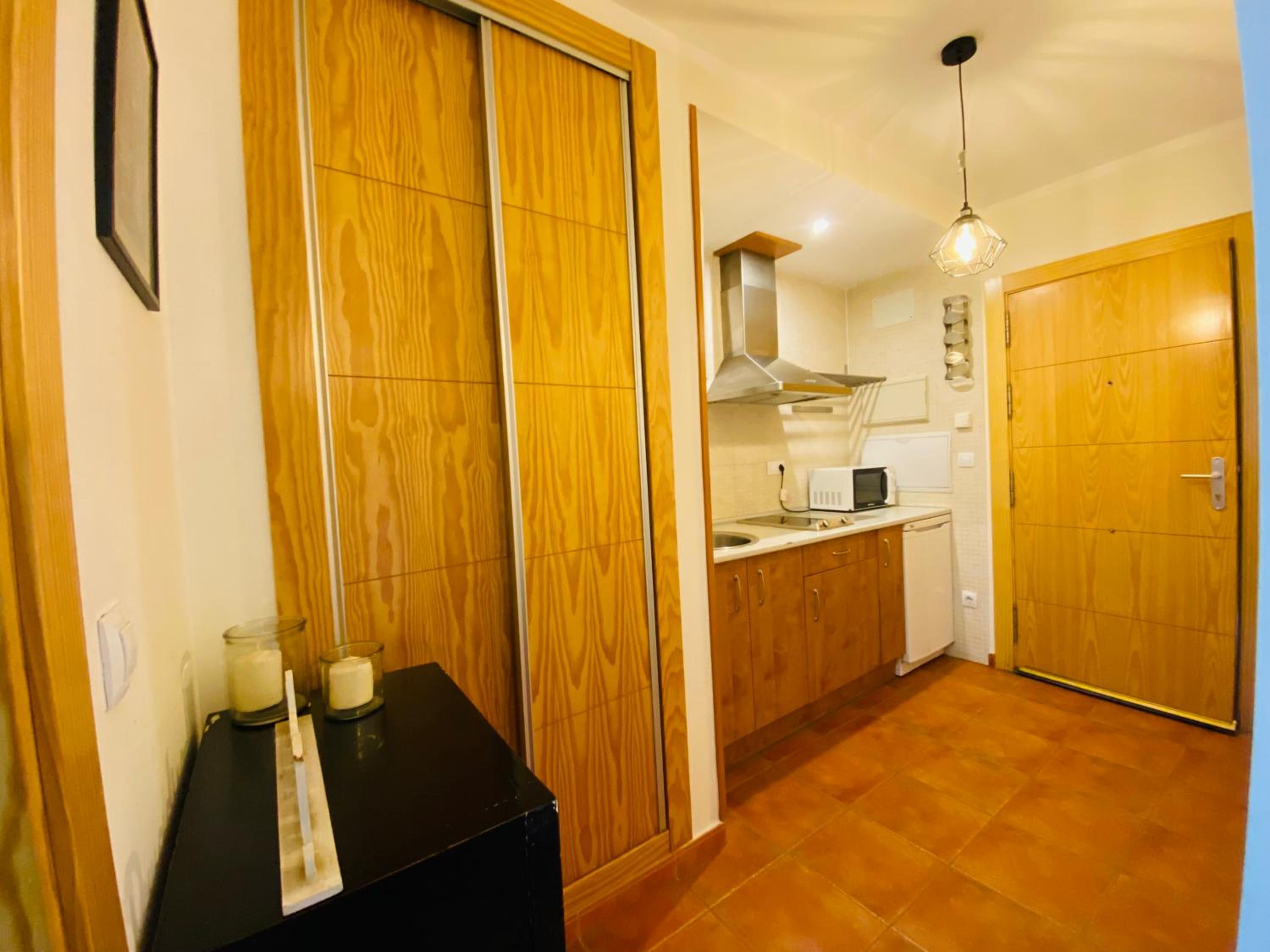 One-Bedroom Apartment - Photo 36