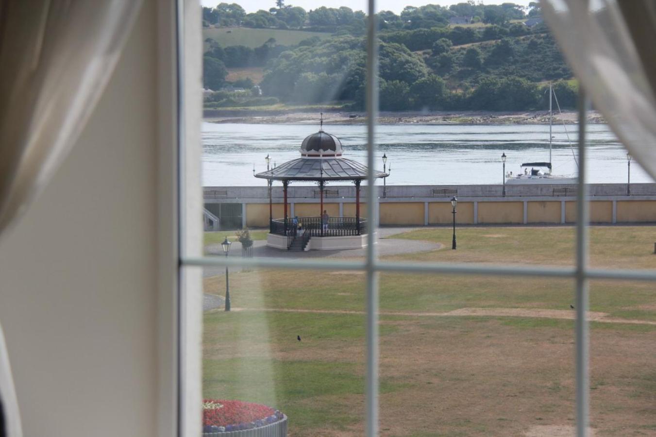Twin Room with Sea View