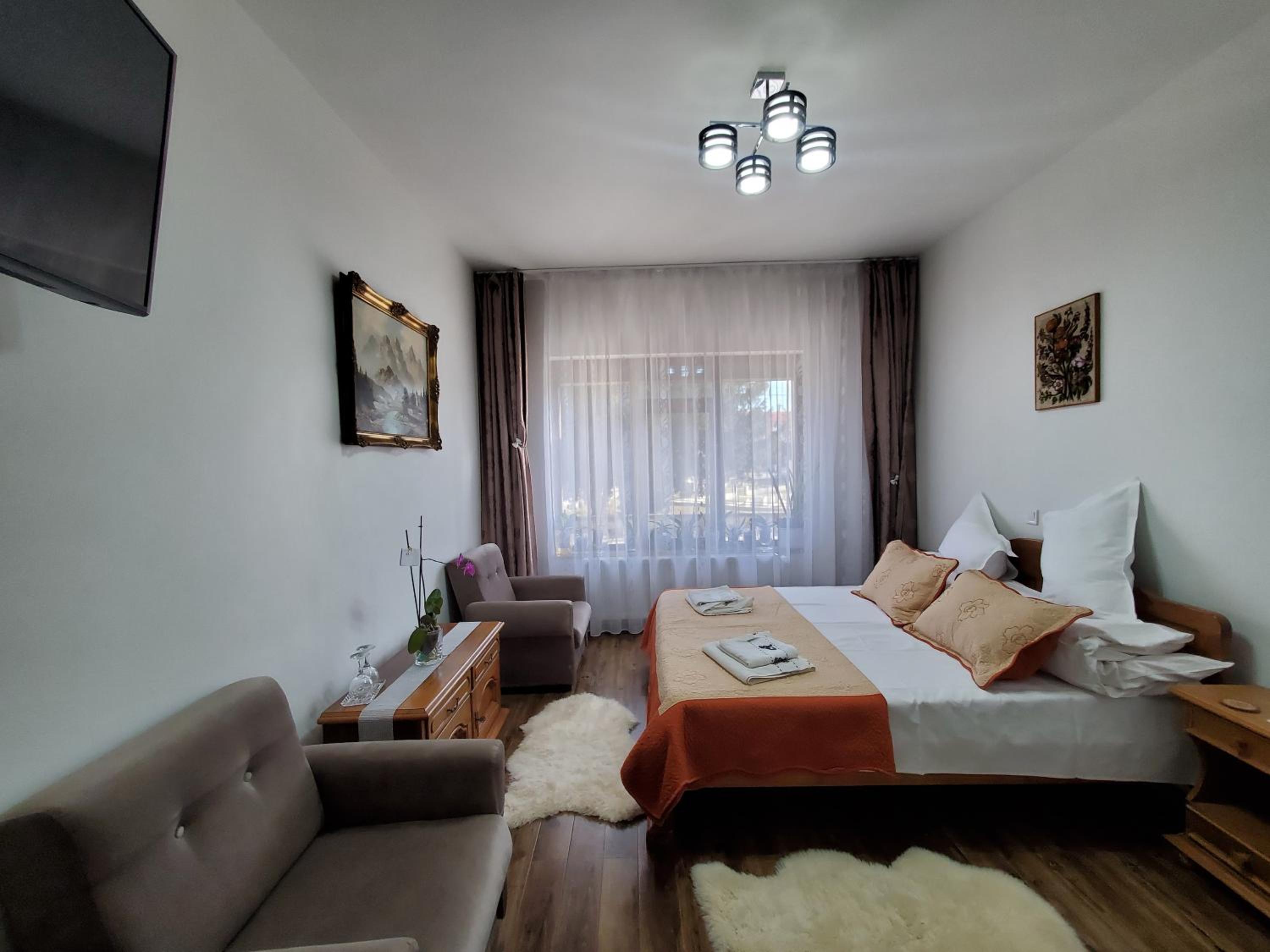 Double Room - Photo 2
