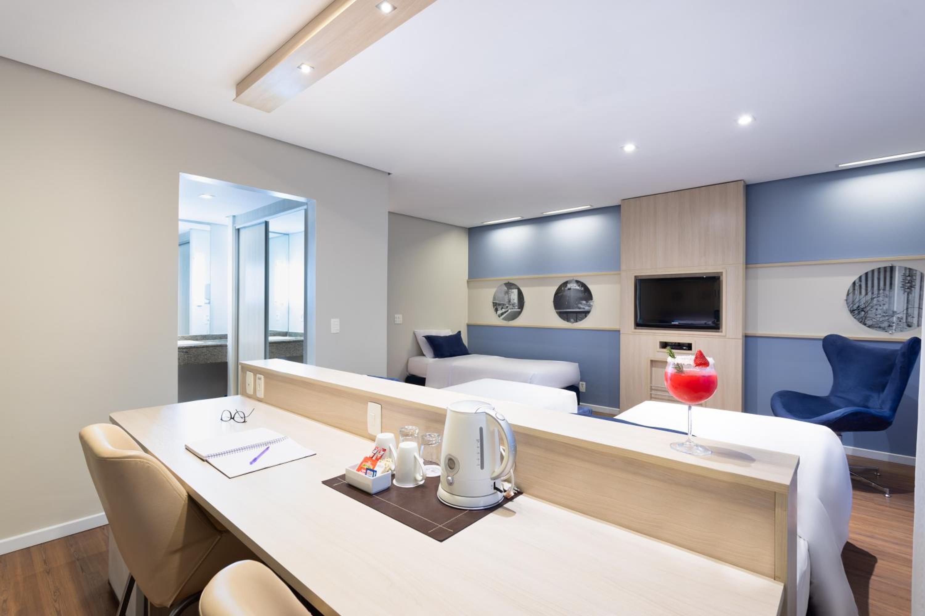Standard Twin Room - Photo 5