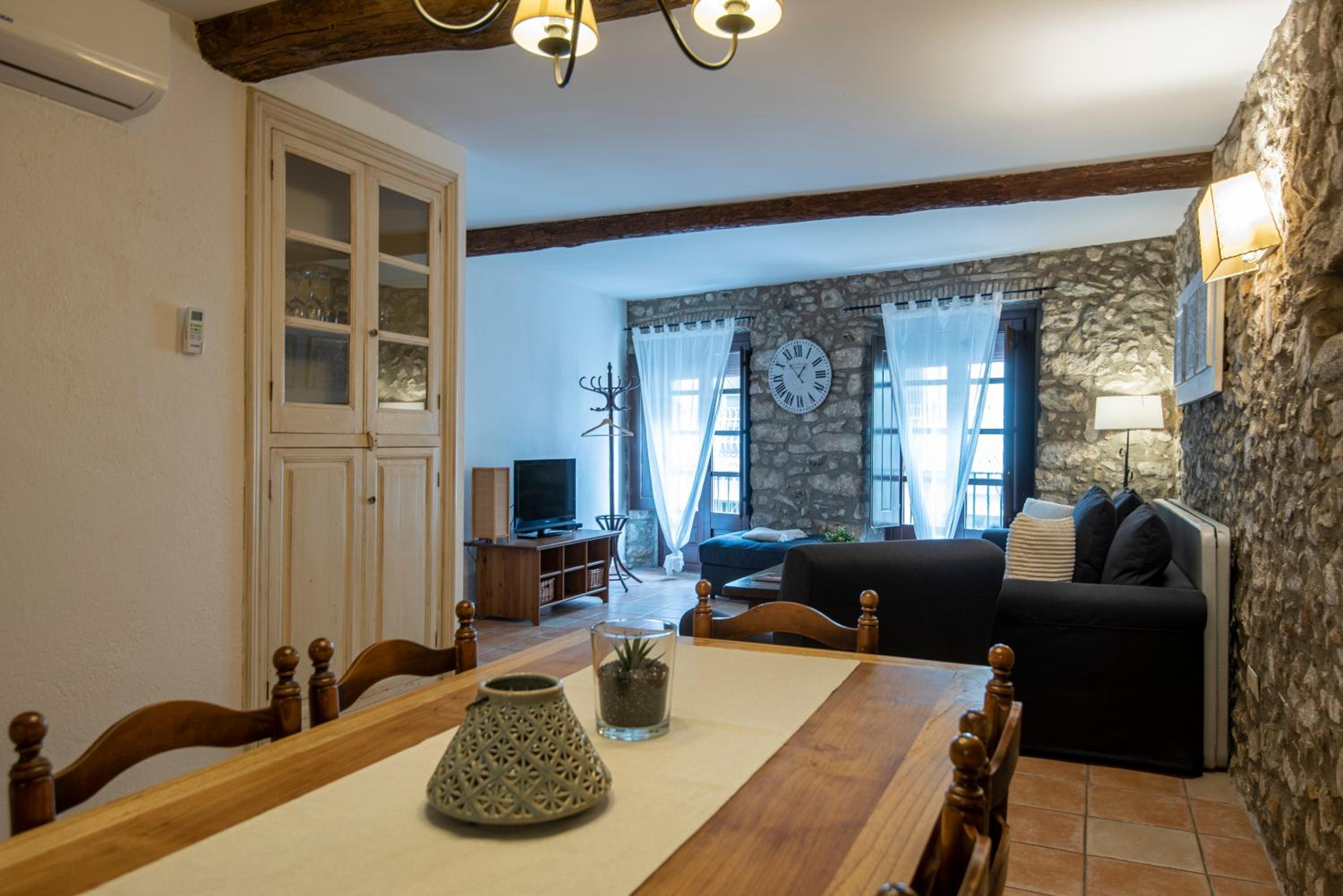 Superior Three-Bedroom Apartment (2-6 Adults) - First Floor photo 3
