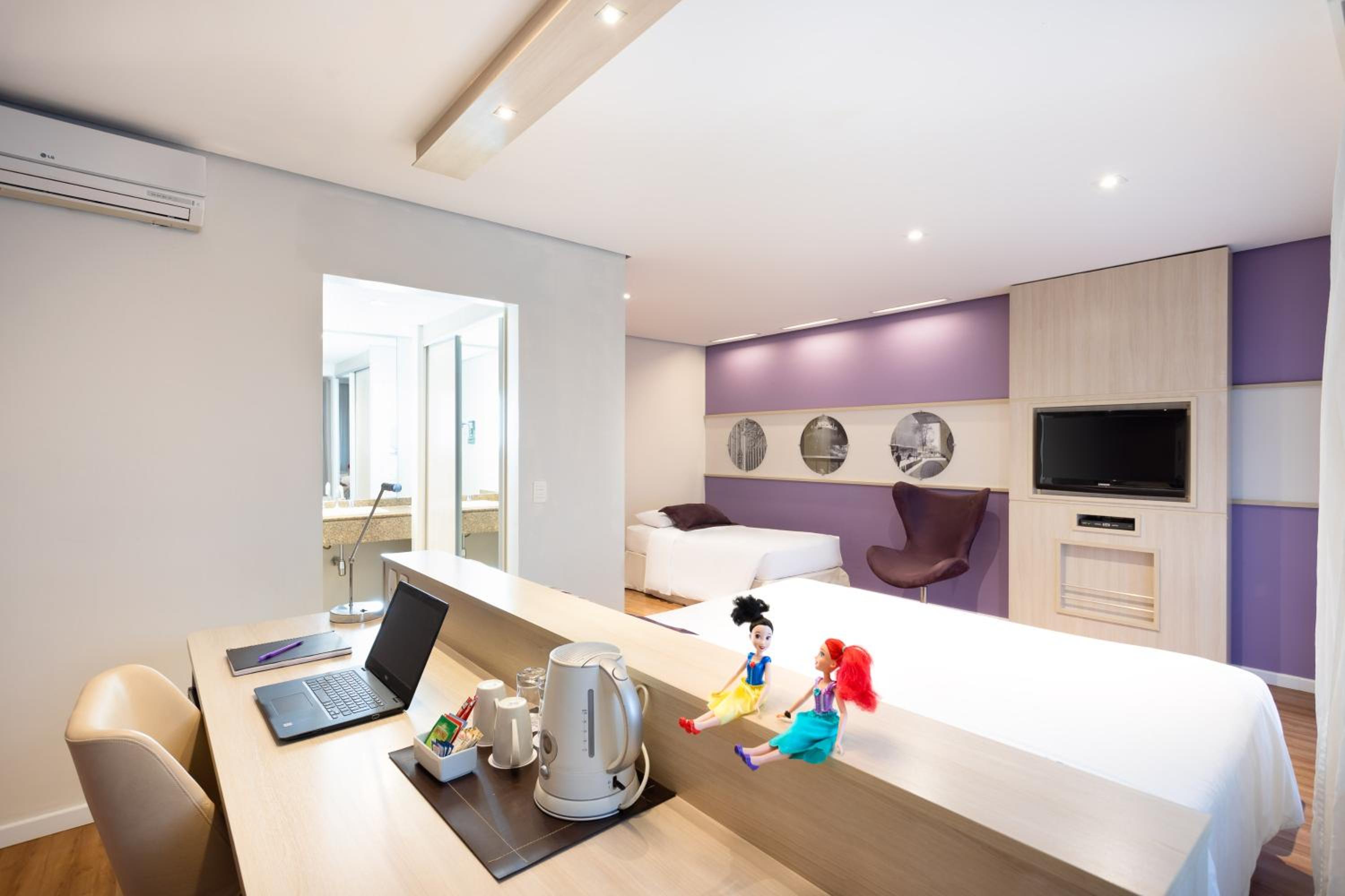 Privilege Room with King Size Bed - Photo 2