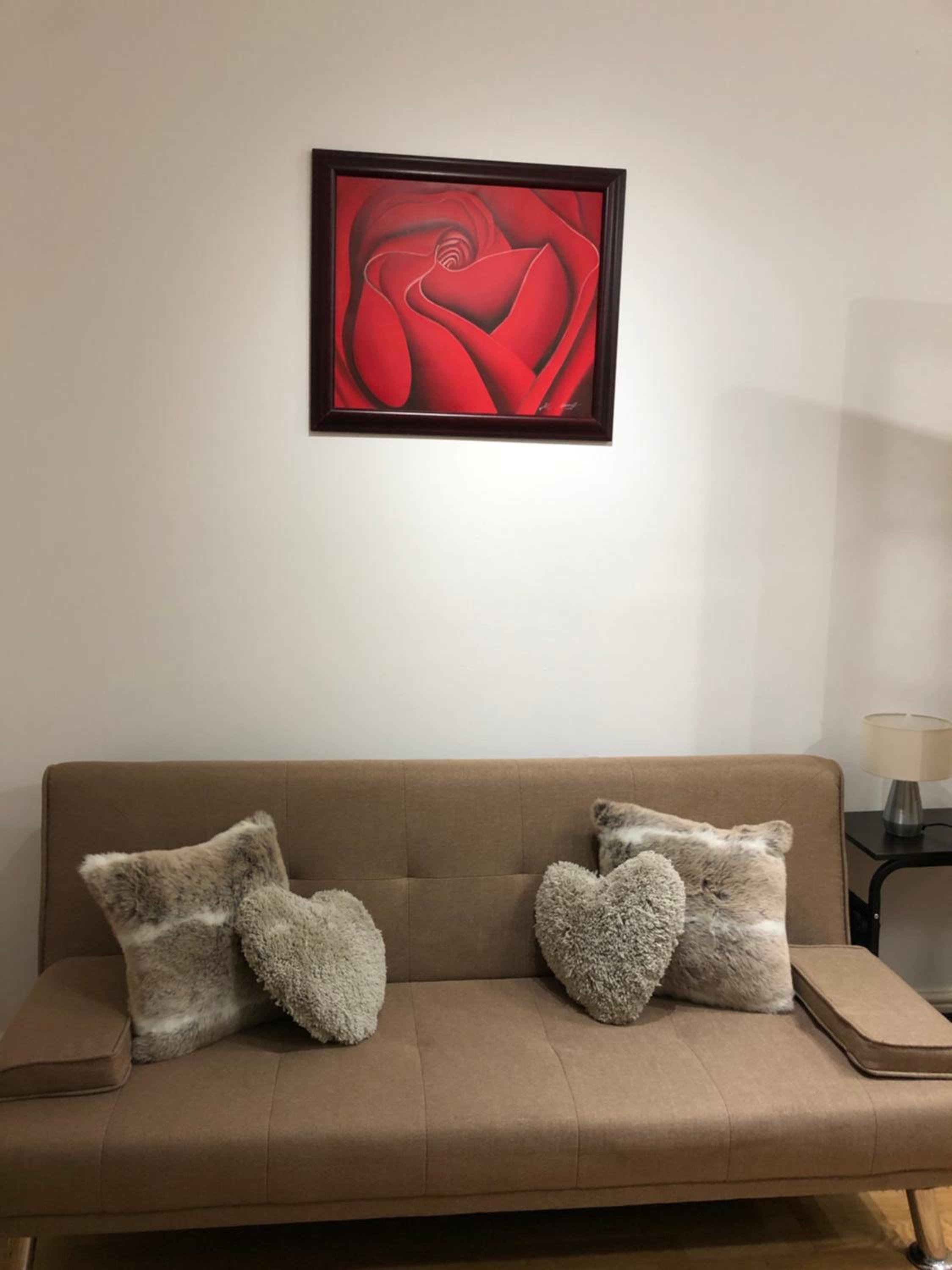 One-Bedroom Apartment photo 2