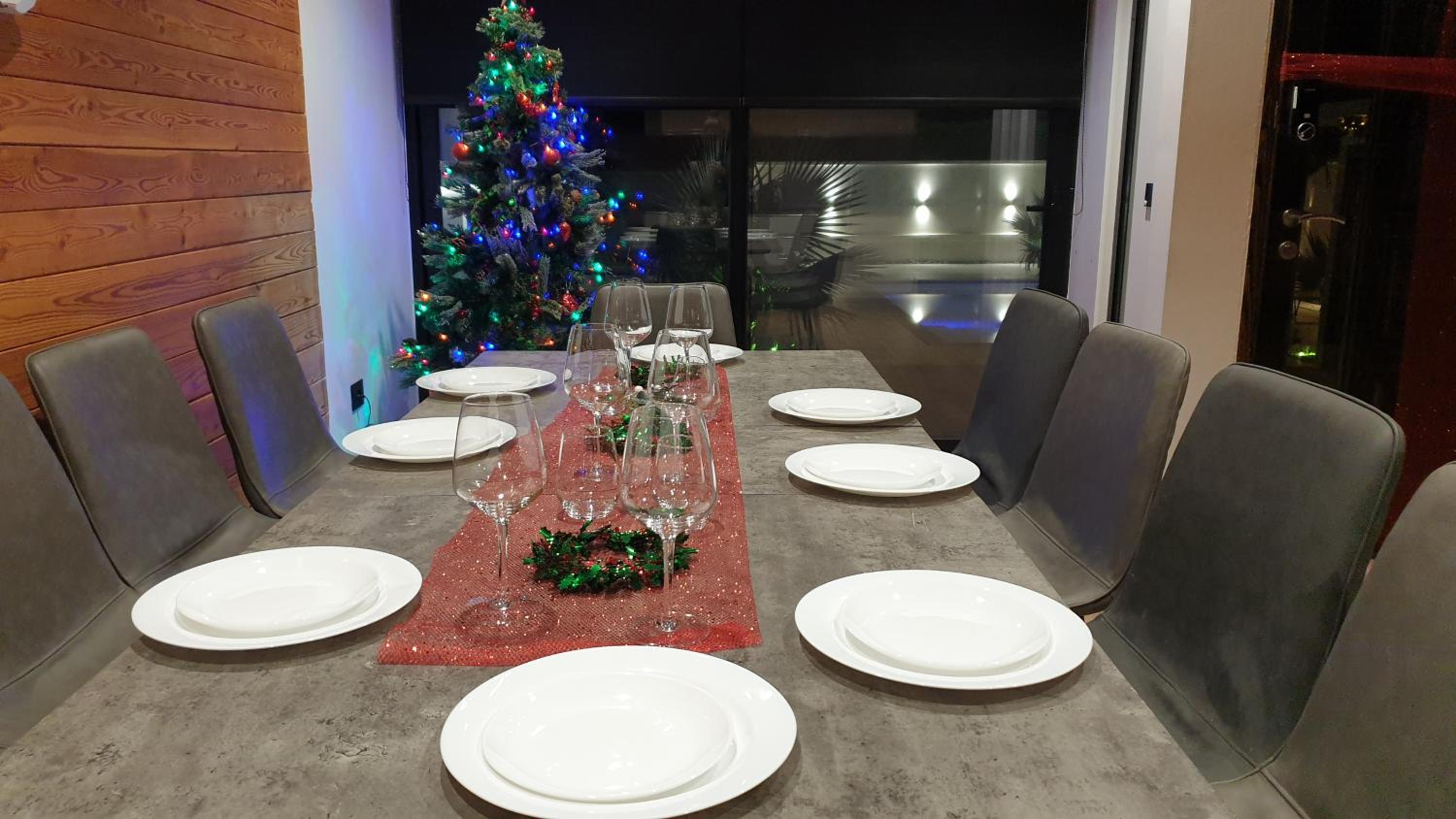 Villa photo 2