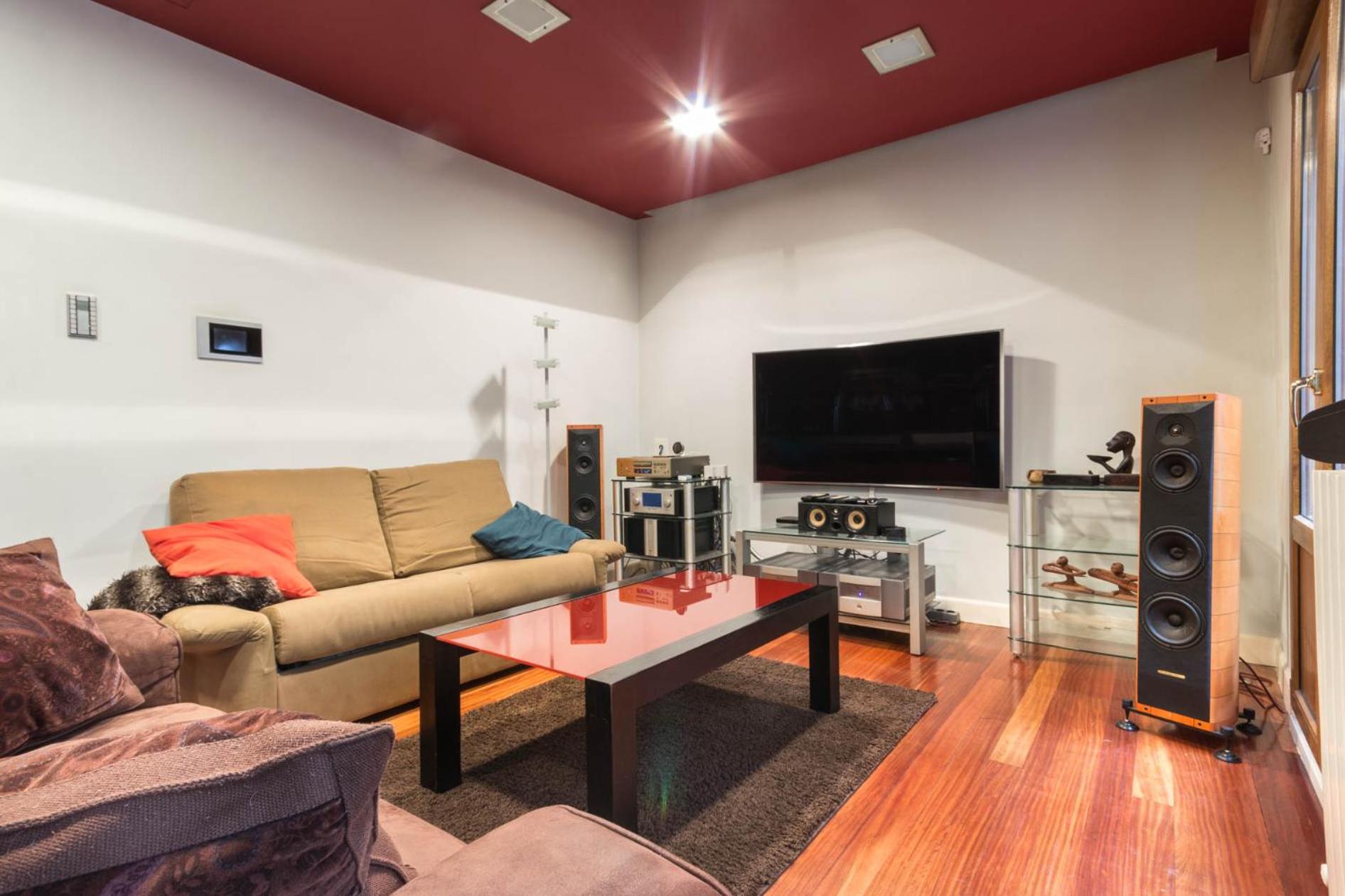 Apartment - Photo 3