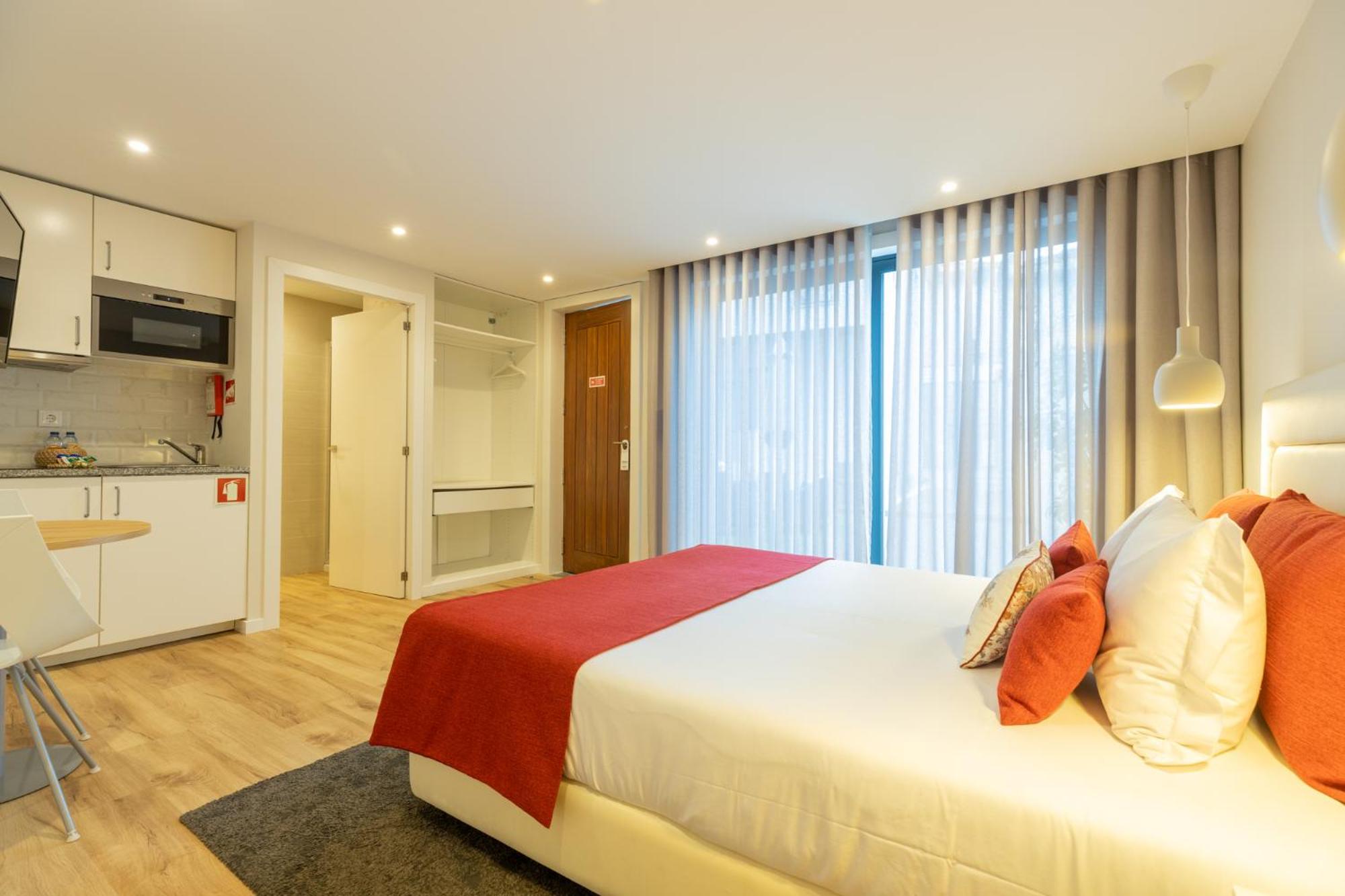 Double Room with Kitchenette - Garden View photo 1