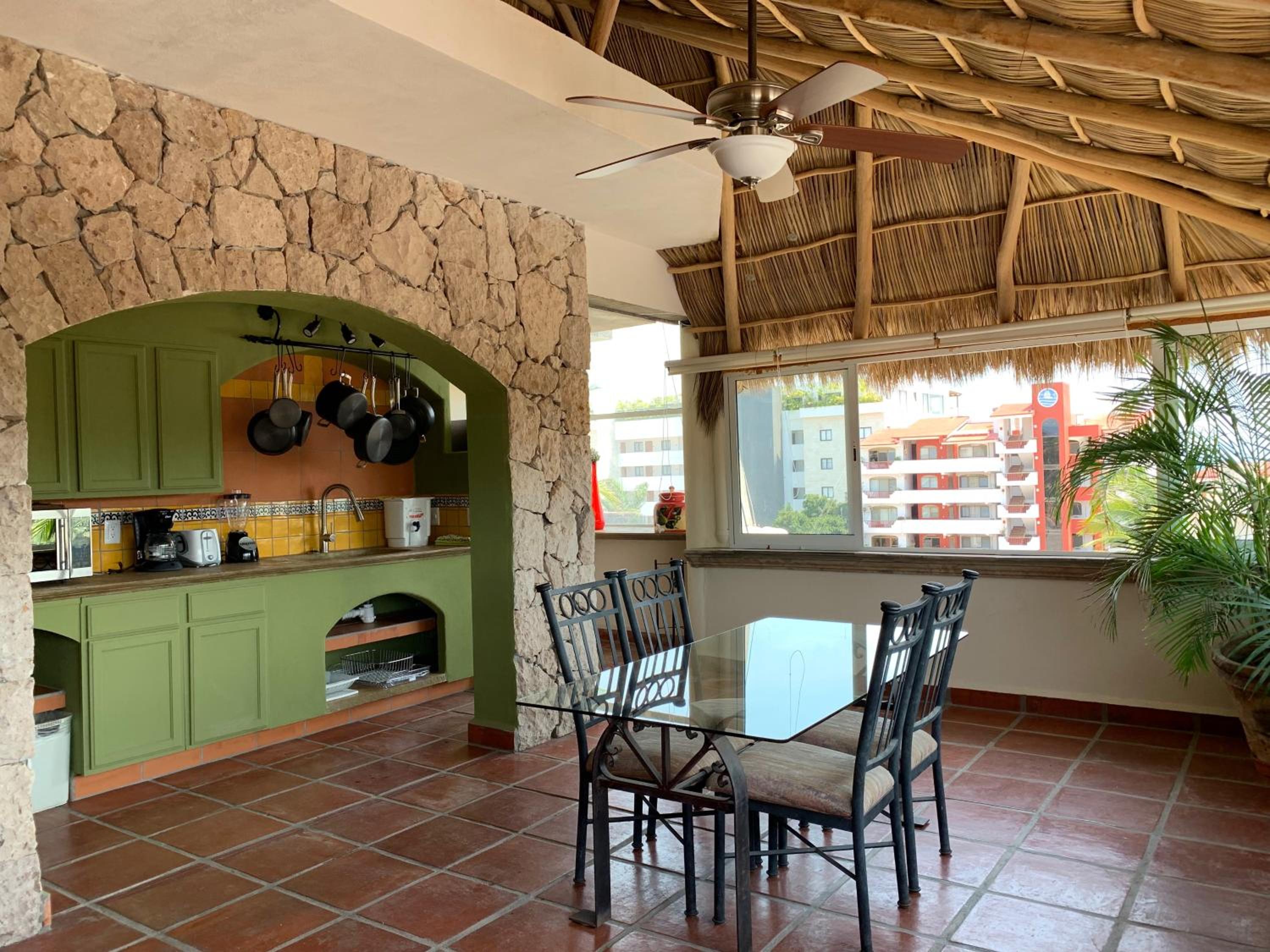 Condo Deluxe with Kitchen photo 2