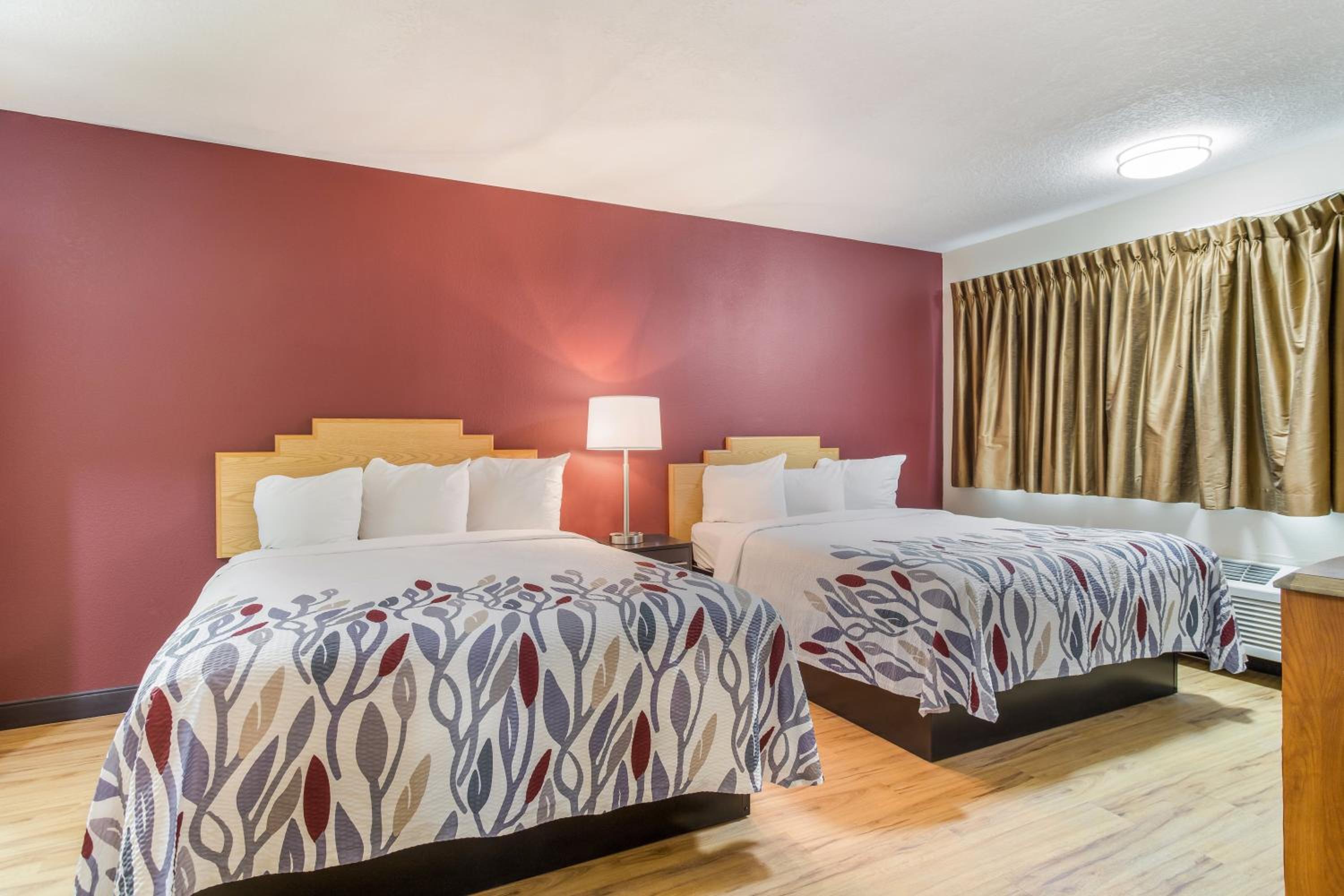 Suite with Two Queen Beds Smoke Free photo 1