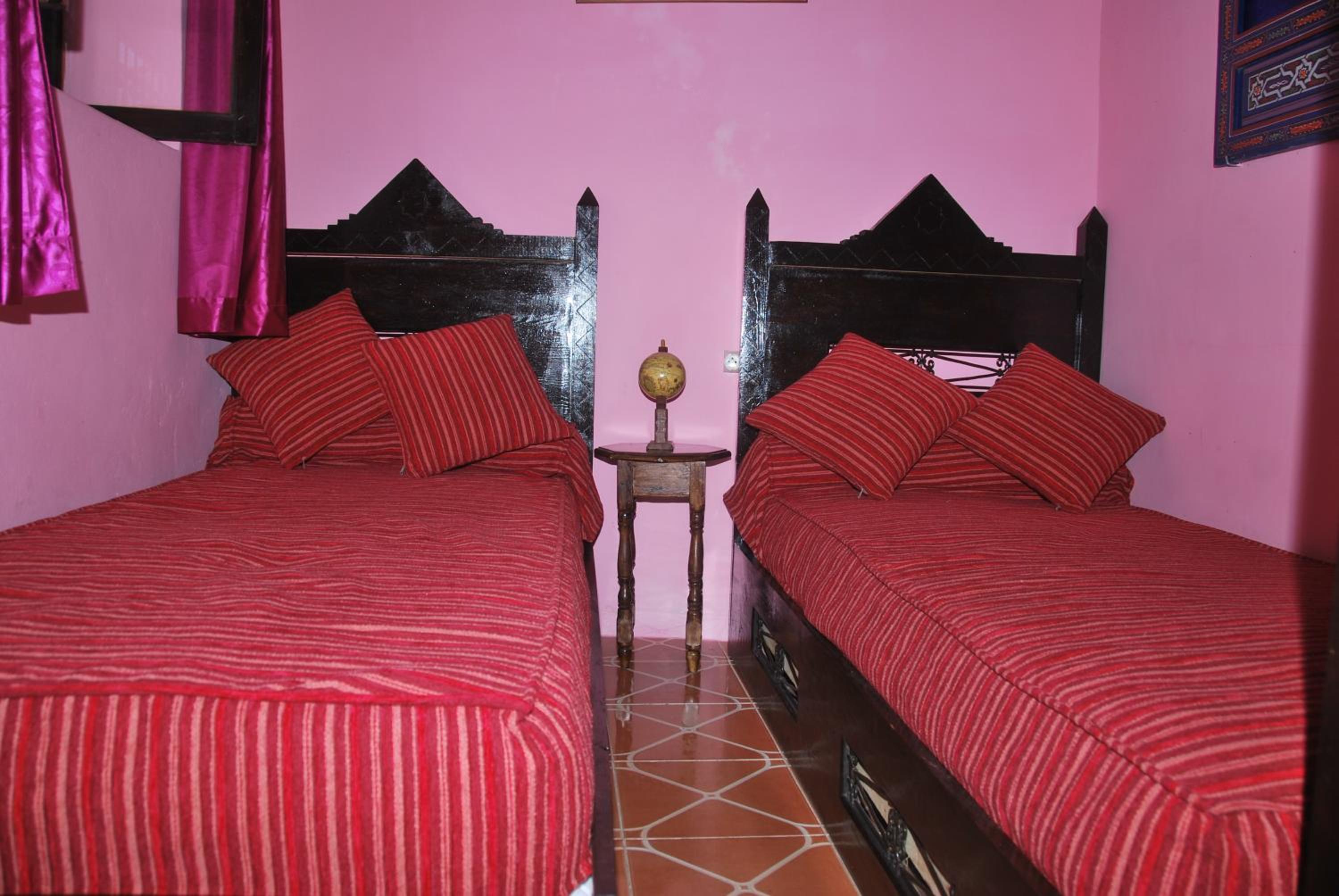 Standard Twin Room photo 2