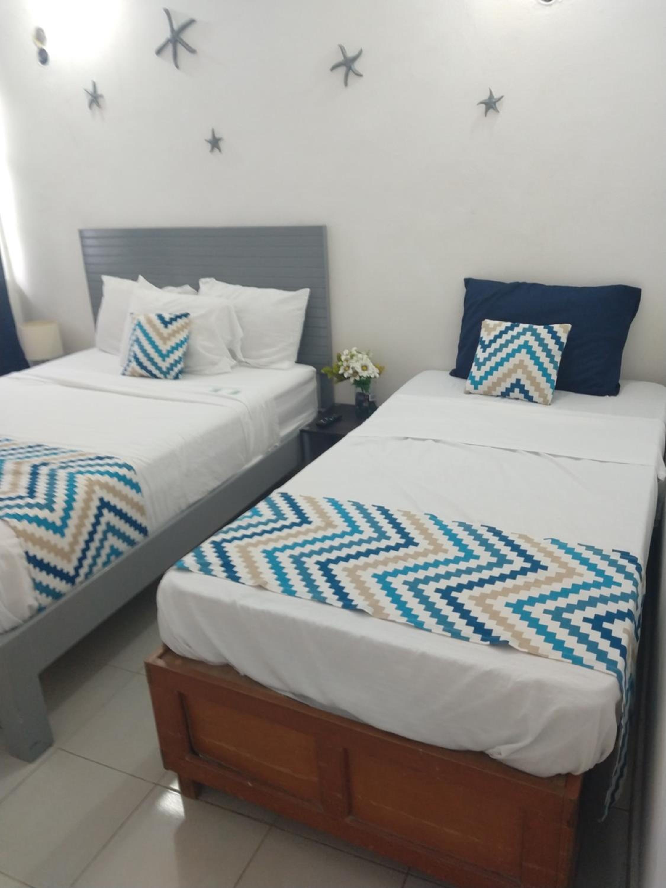 One-Bedroom Apartment - Photo 1