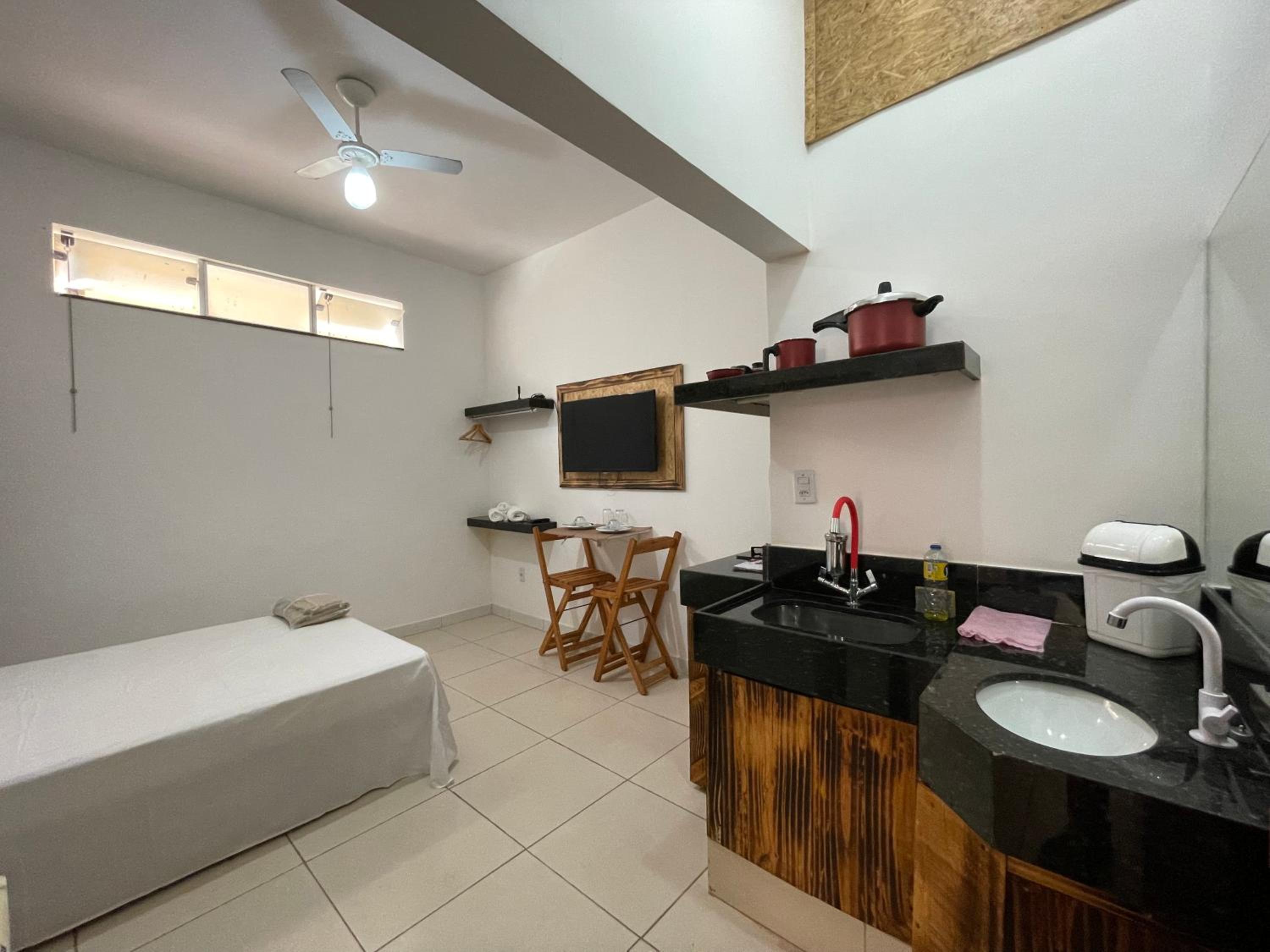 Apartment - Photo 11