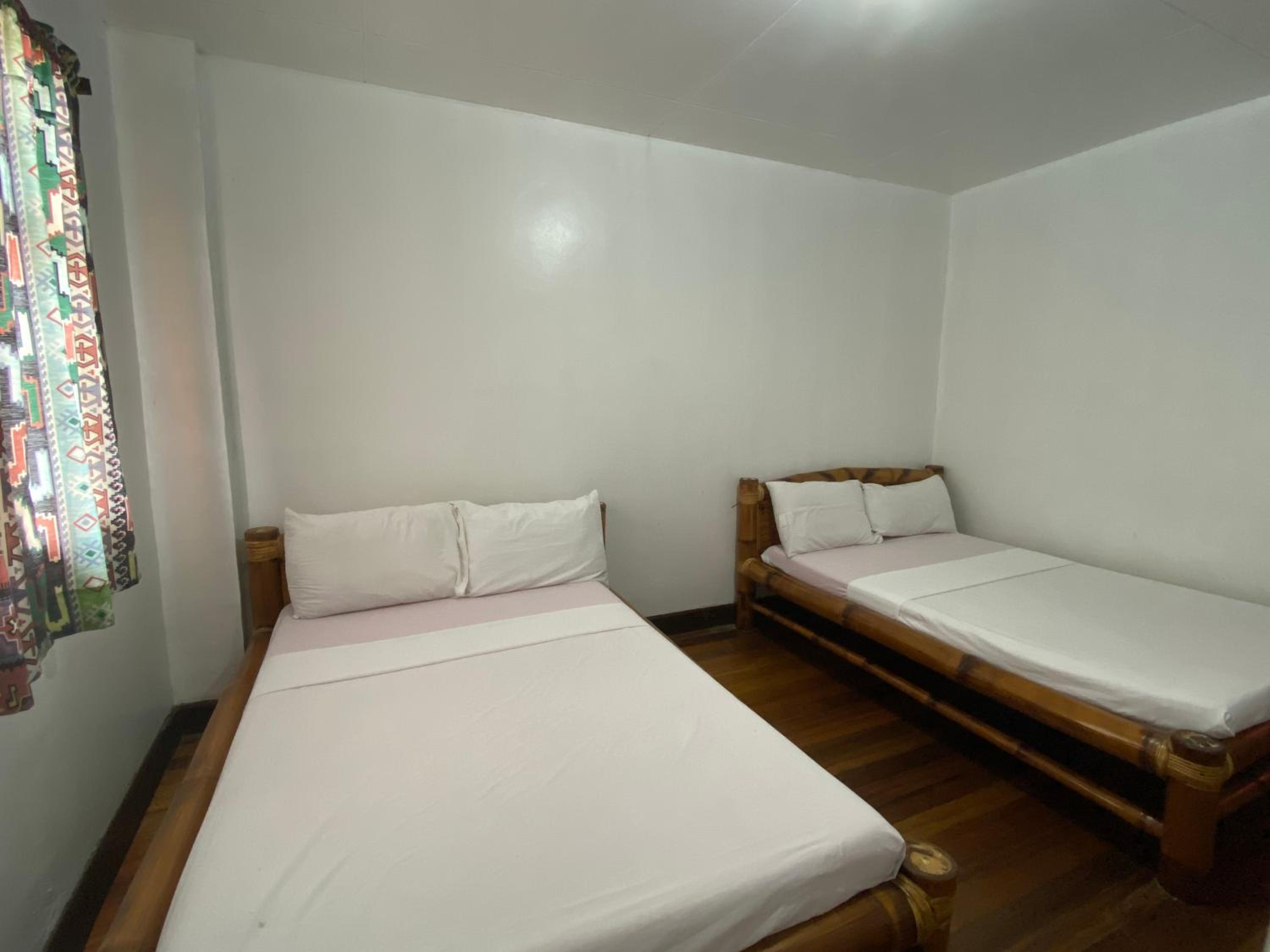 Deluxe Room - Photo 1