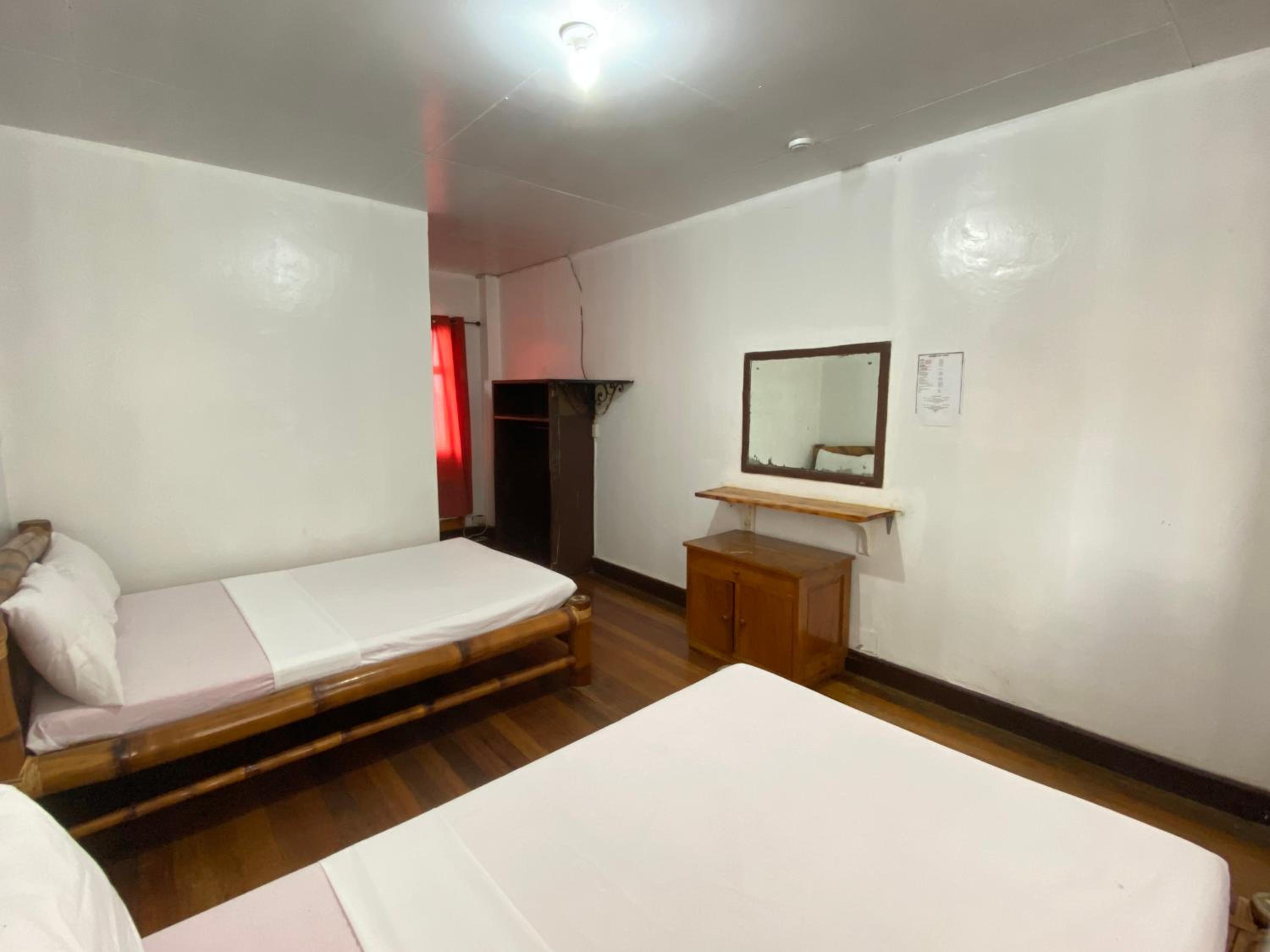 Deluxe Room - Photo 2