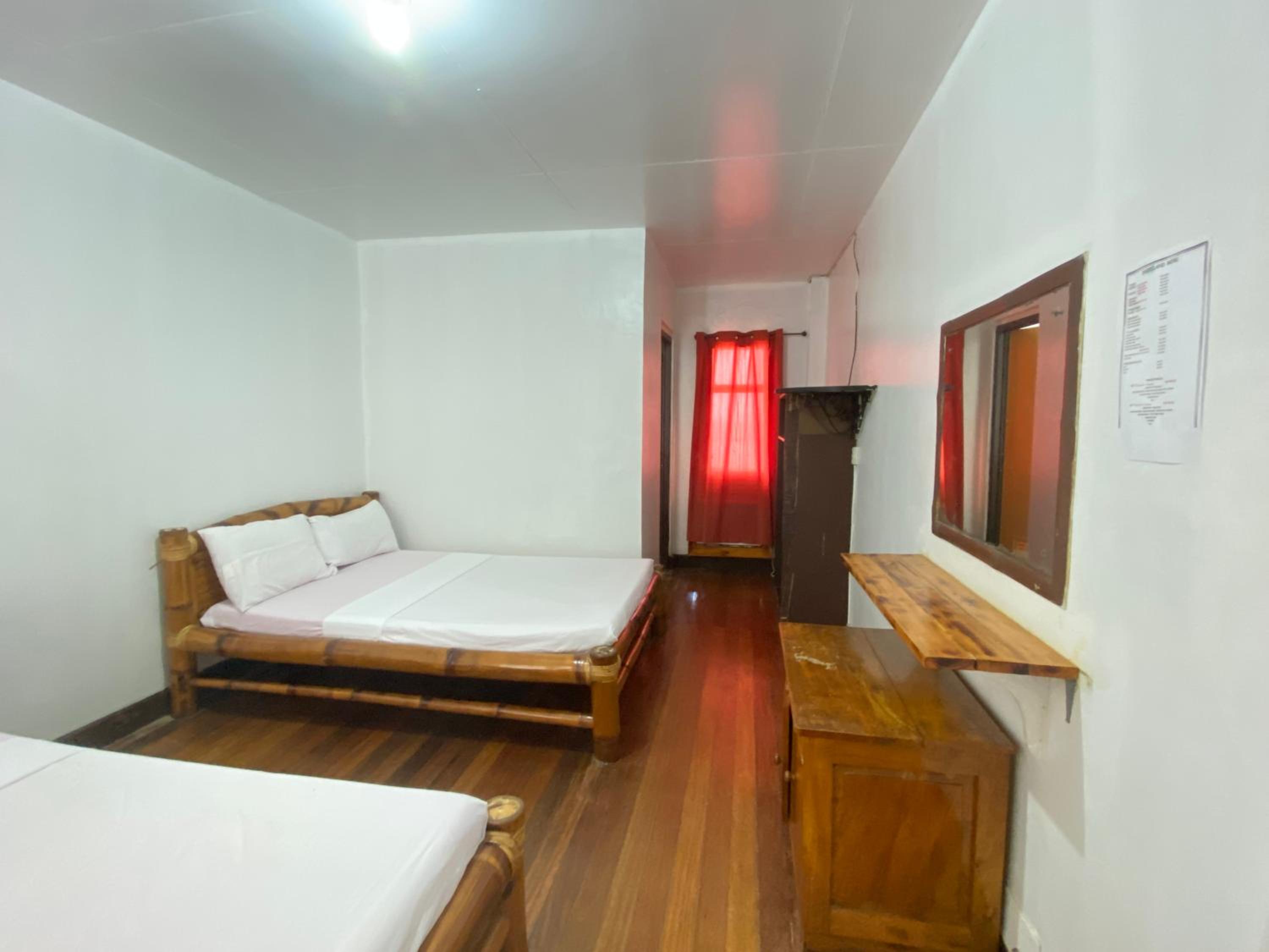 Deluxe Room - Photo 3