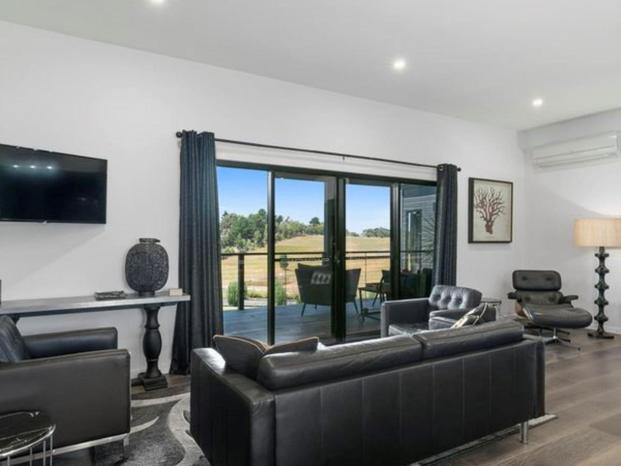 Vacation Home photo 1