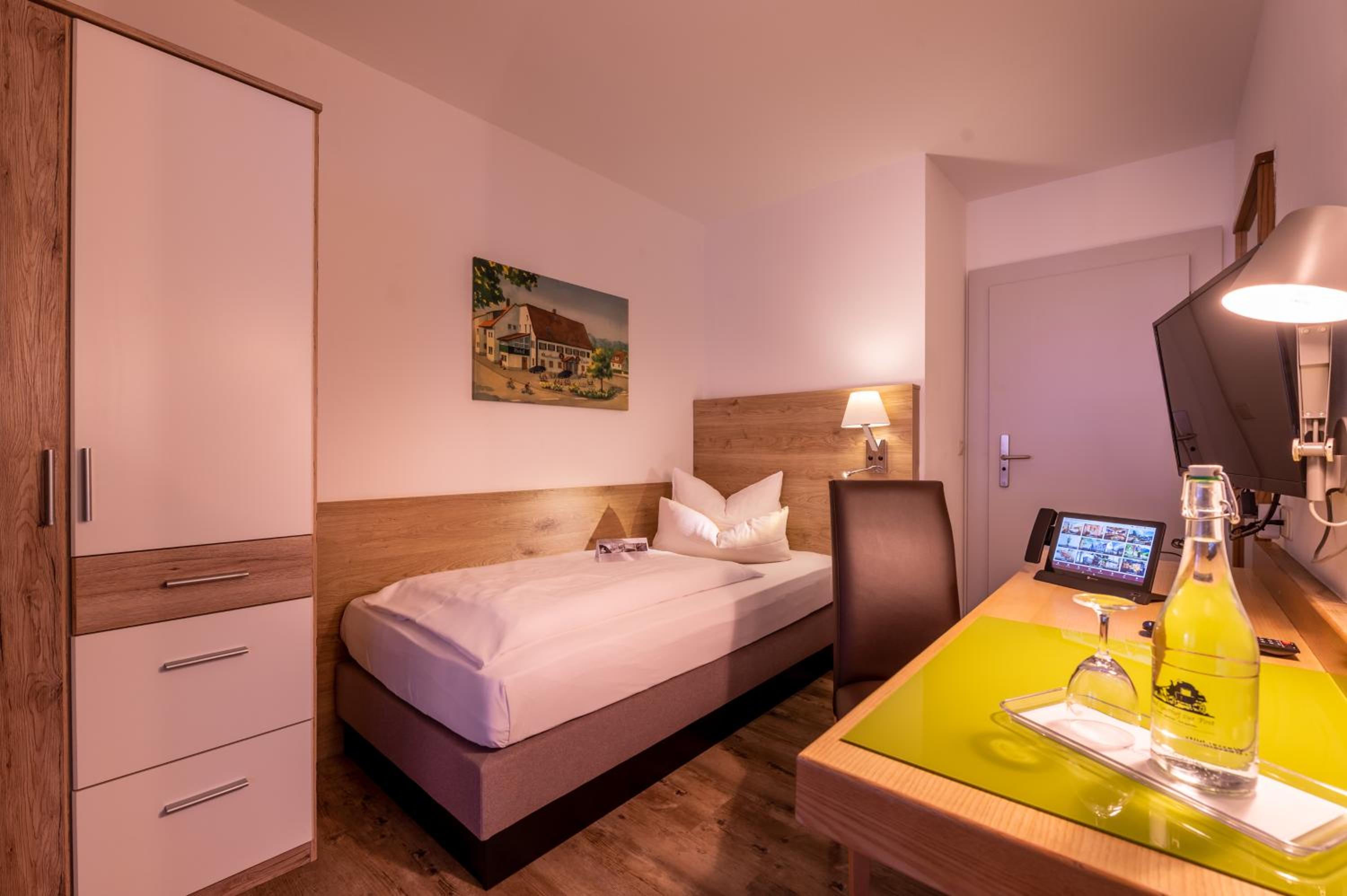 Single Room photo 1