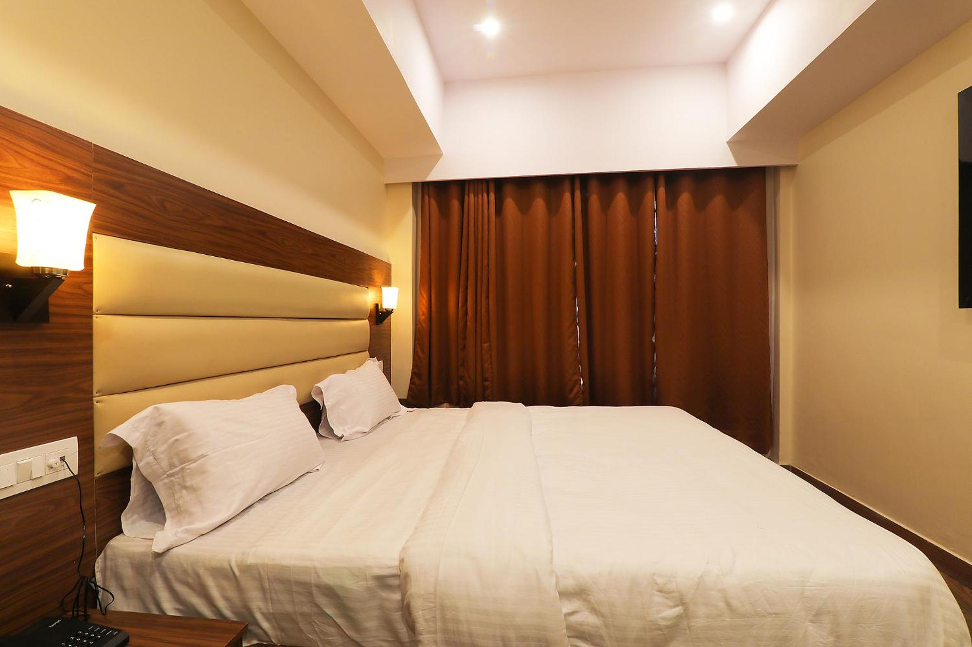 Deluxe Room - Photo 4