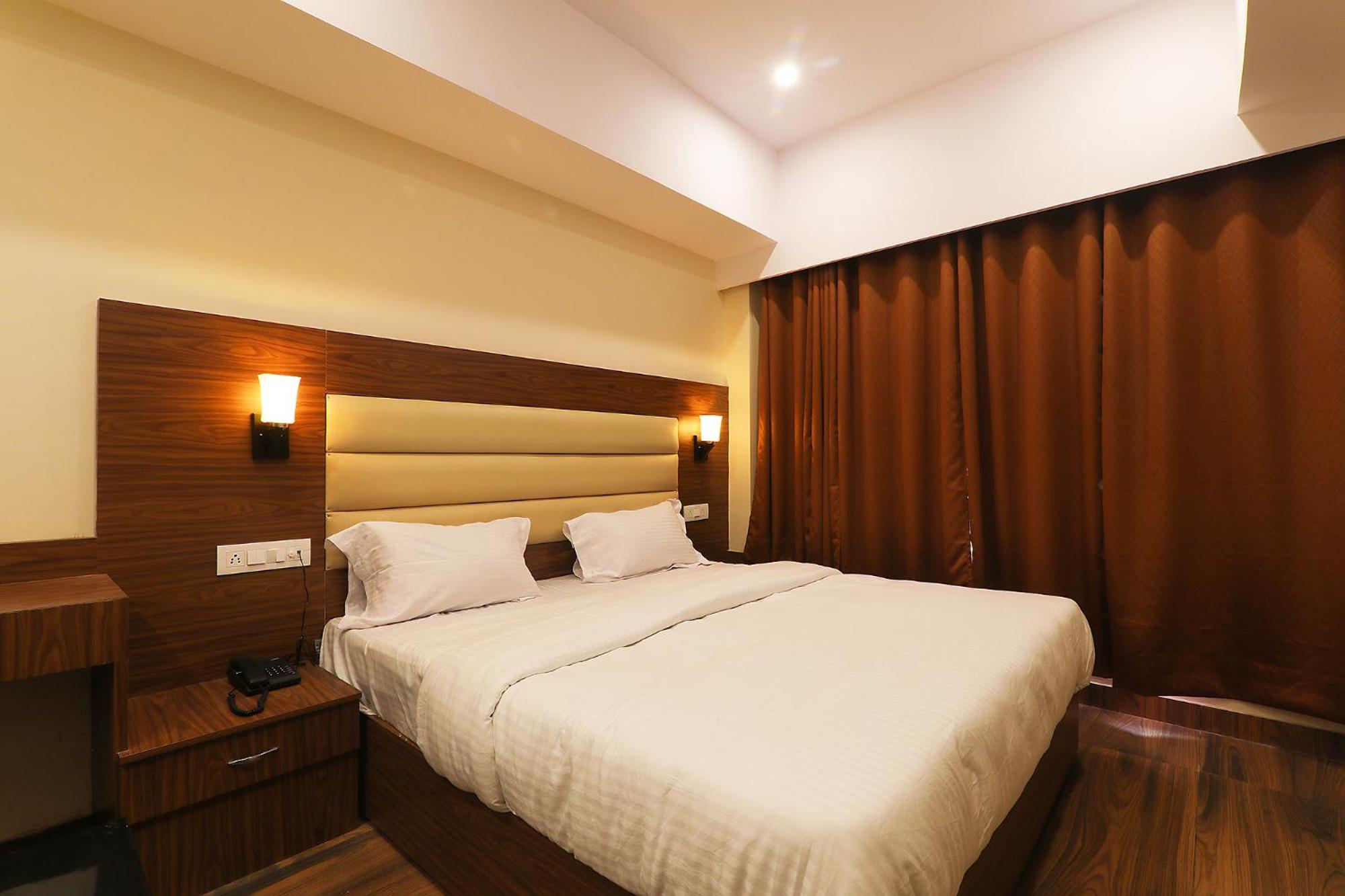 Deluxe Room - Photo 1