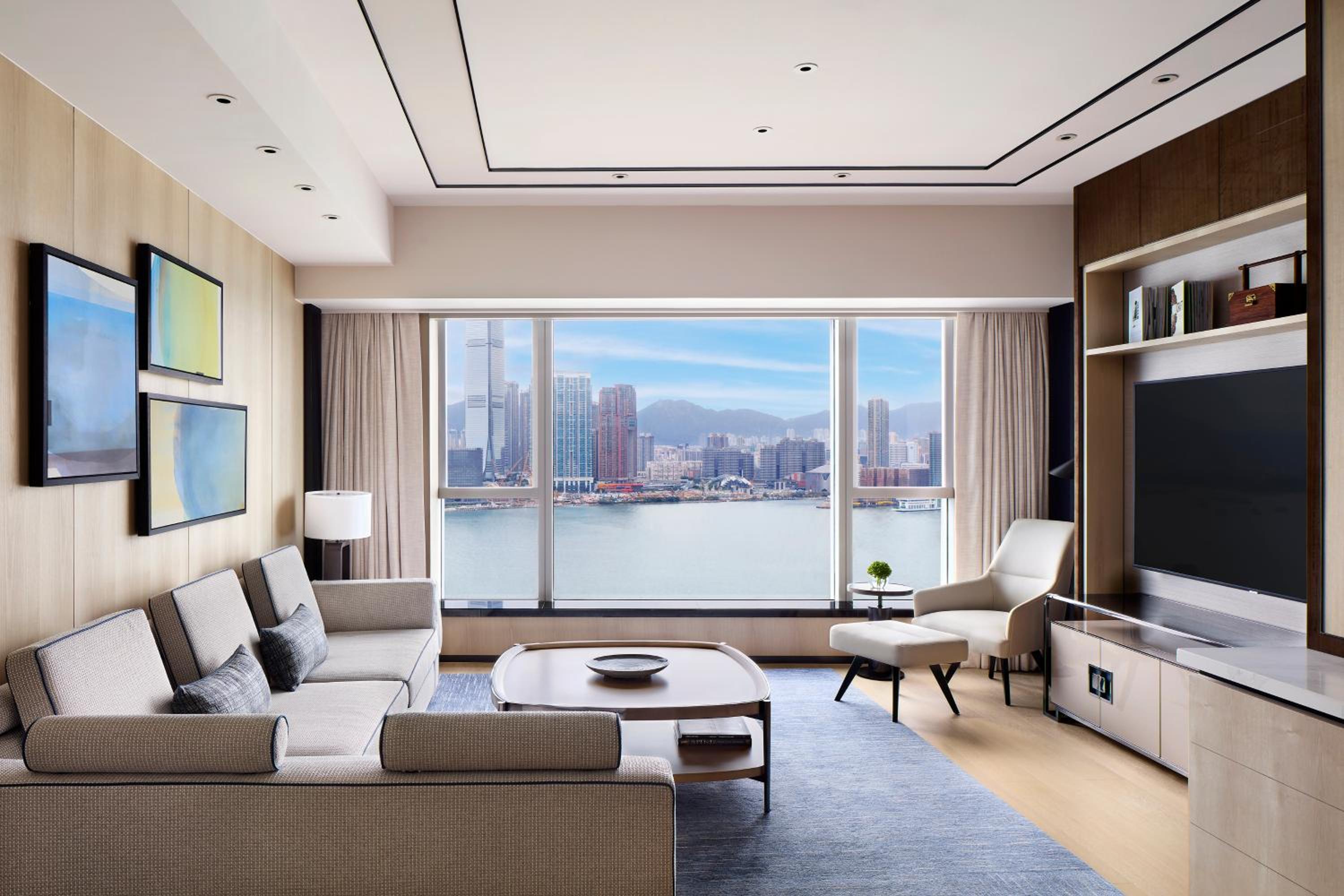 Premier Harbor View Suite photo 3