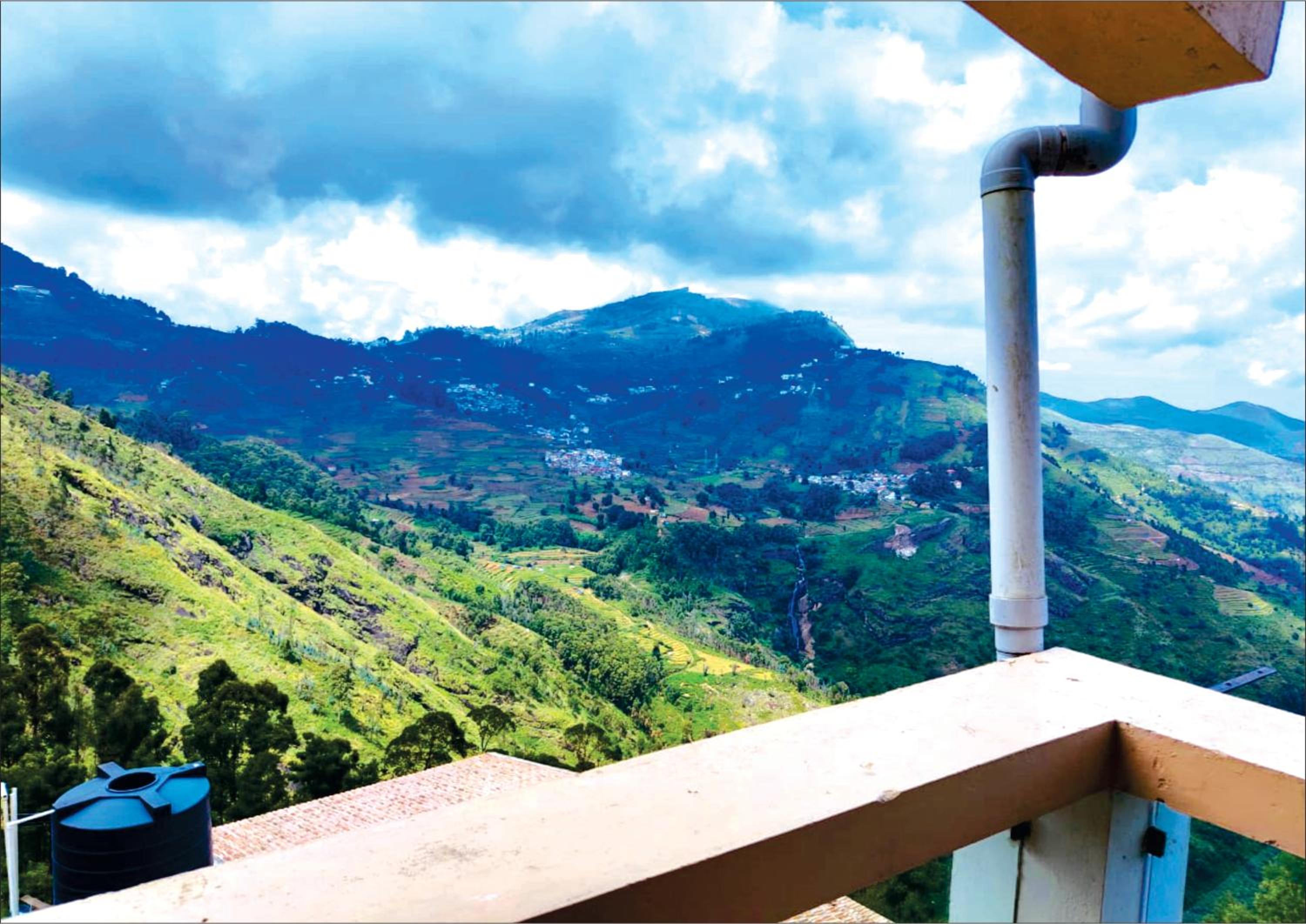 Double Room with Mountain View - Photo 3