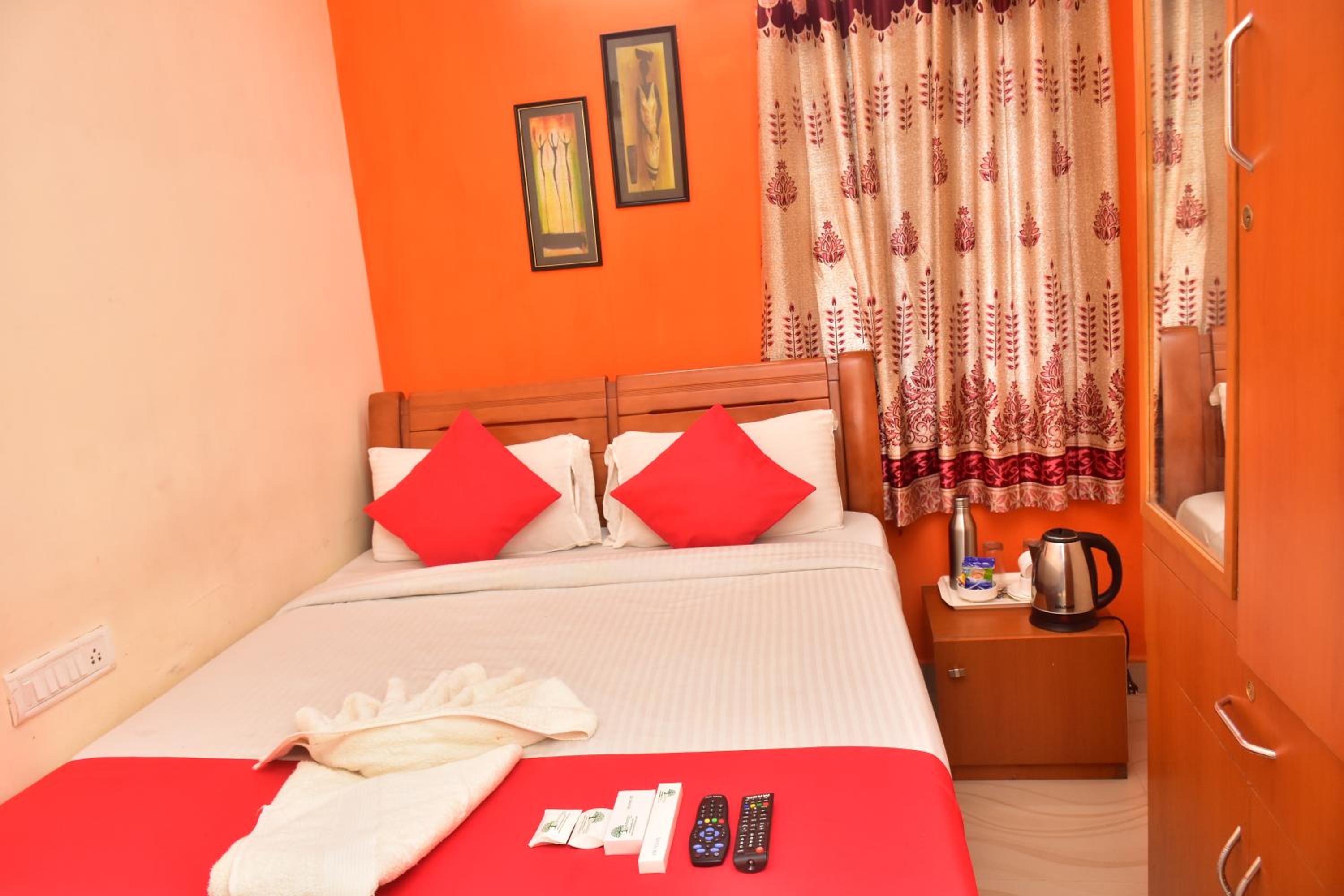 Double Room - Photo 3