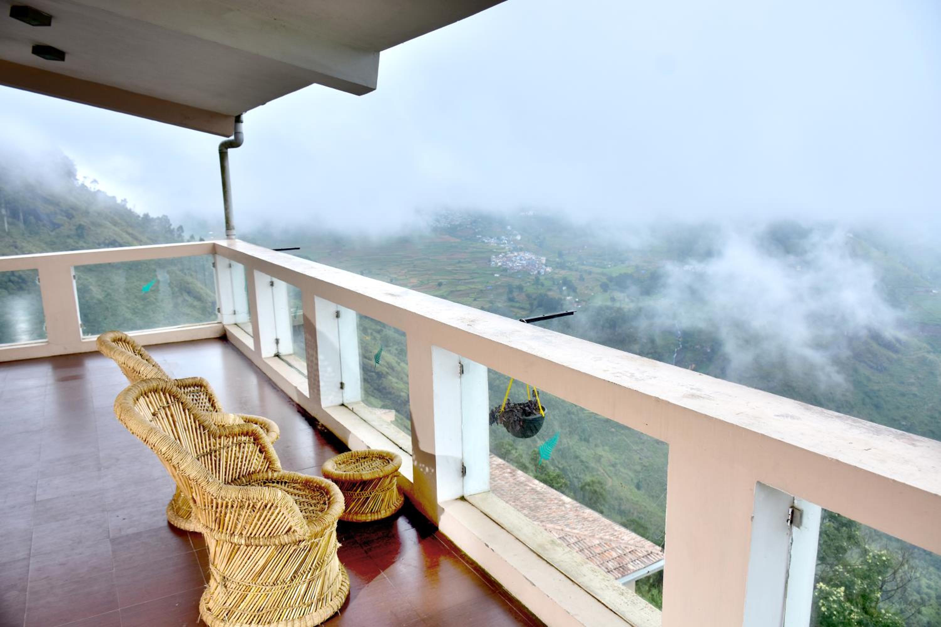 Double Room with Mountain View - Photo 2