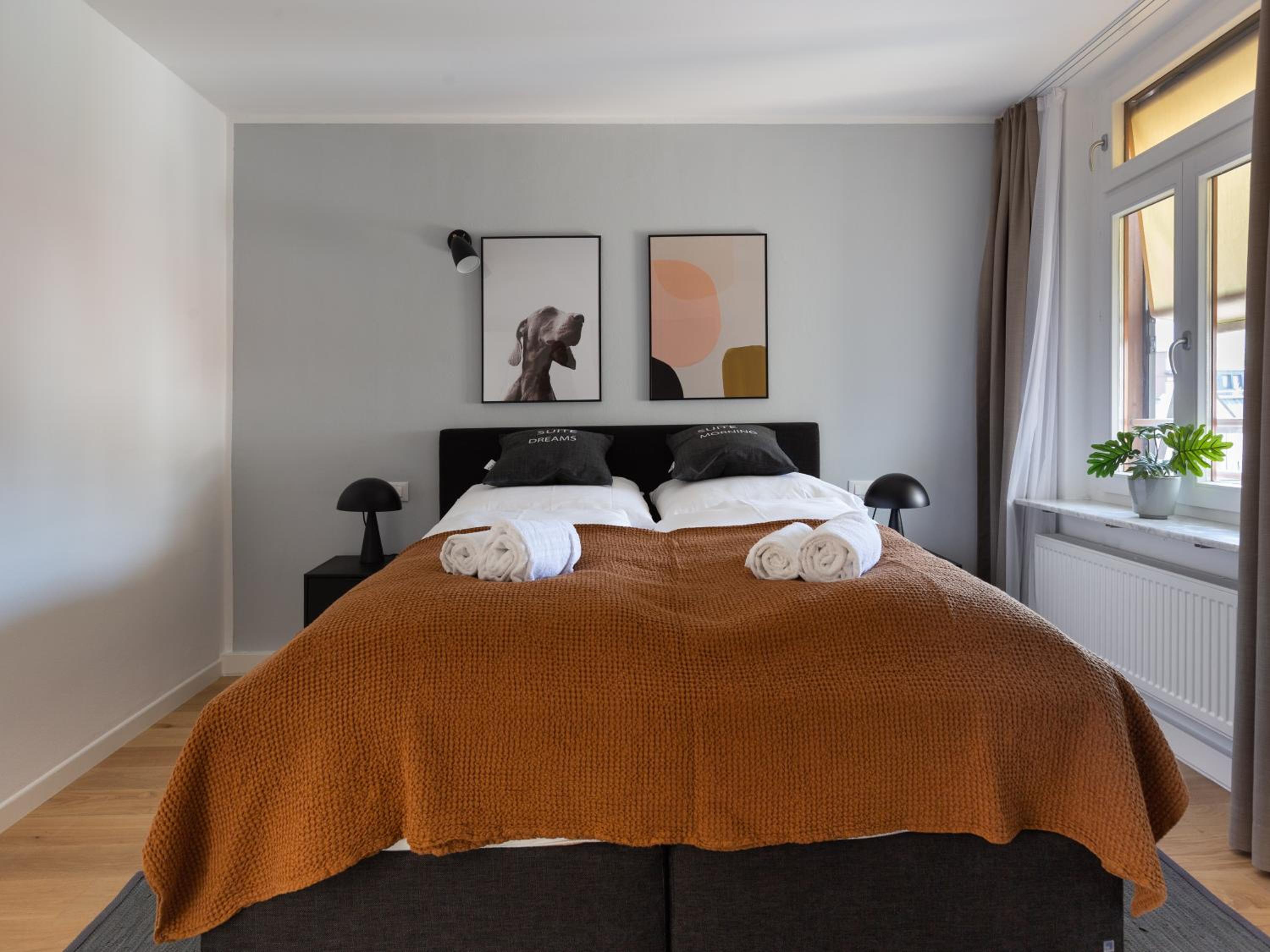 Three-Bedroom Penthouse Suite - Photo 10