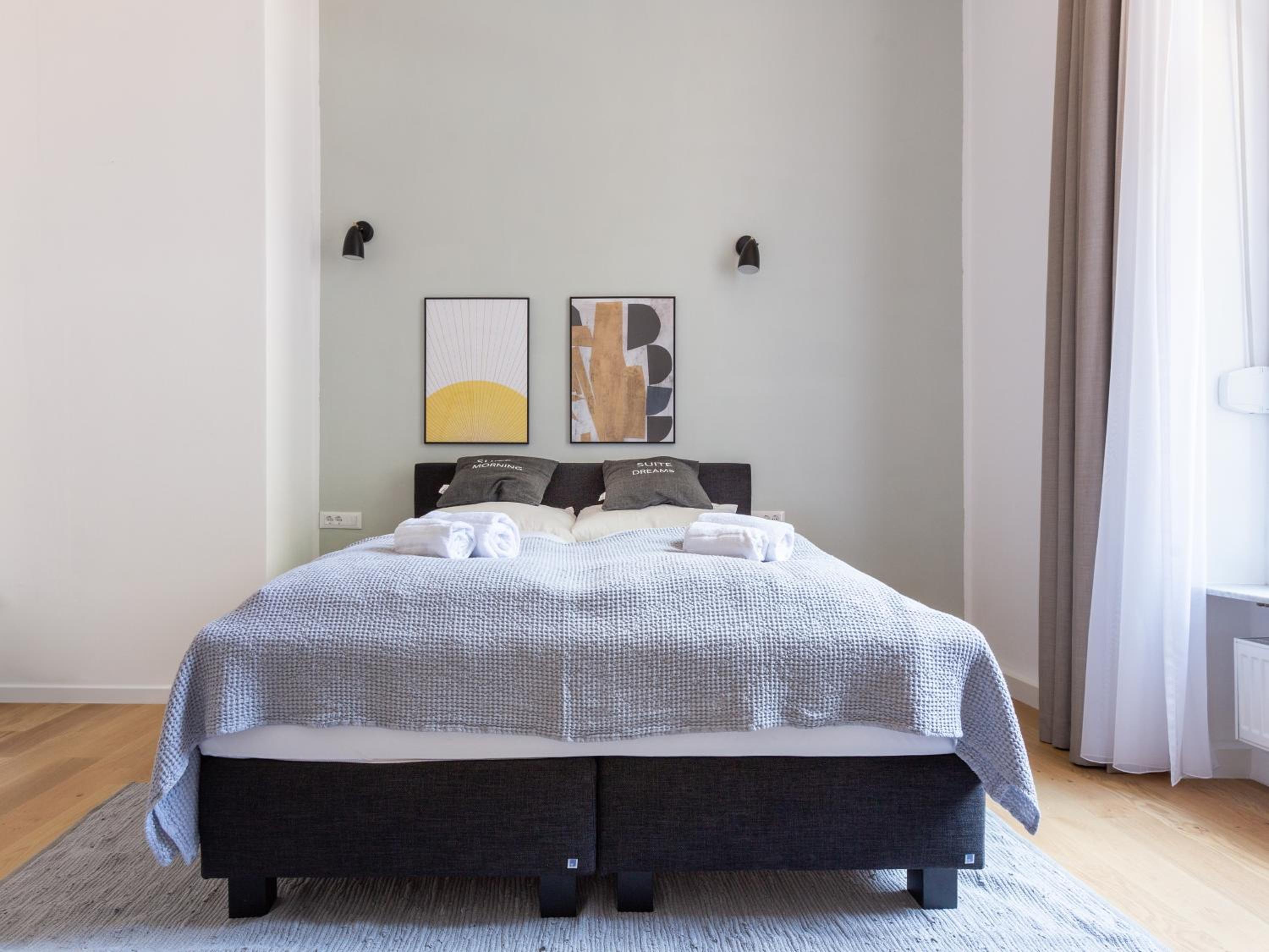 Two-Bedroom Suite - Photo 8