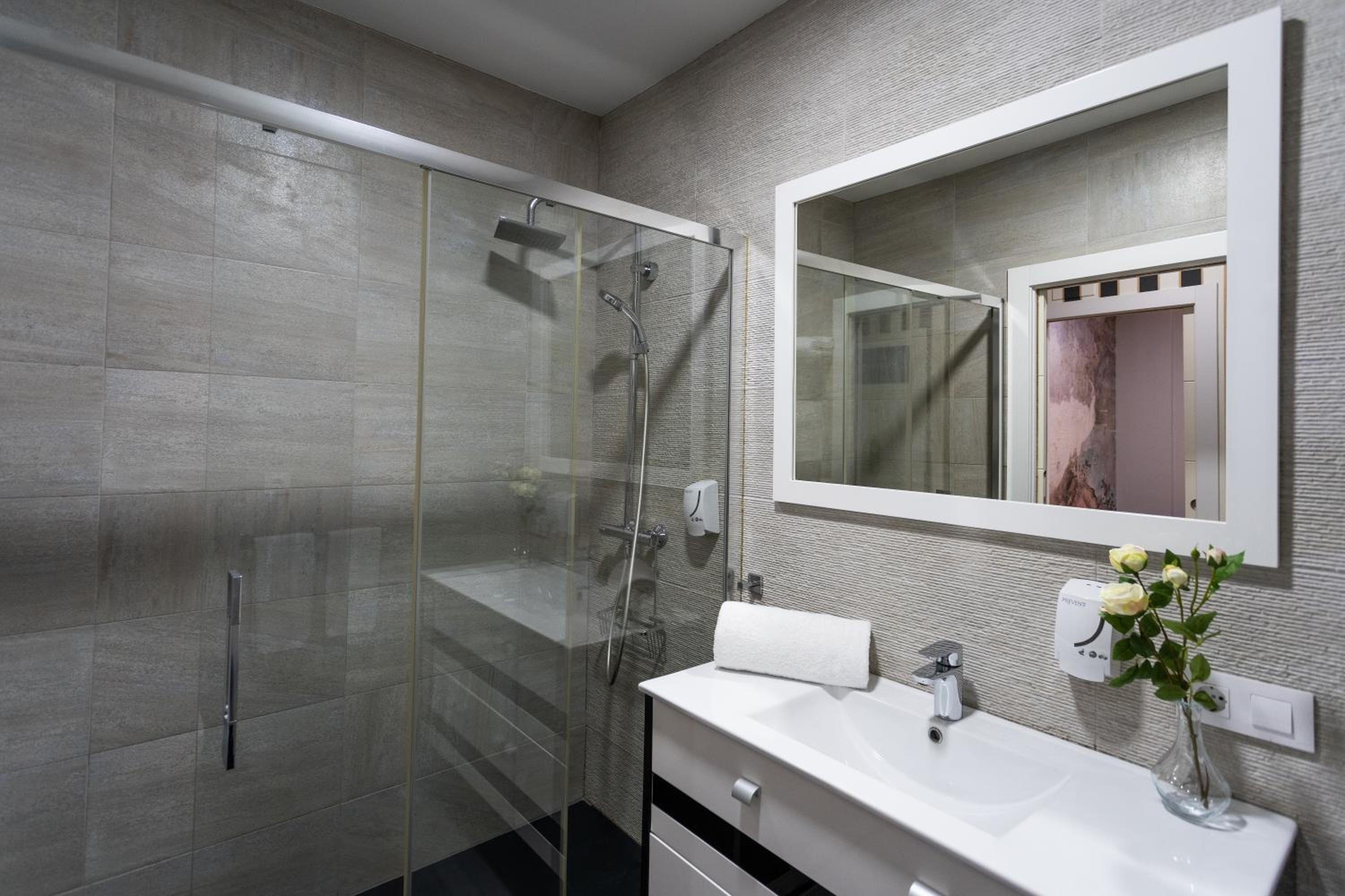Superior Apartment - Photo 14