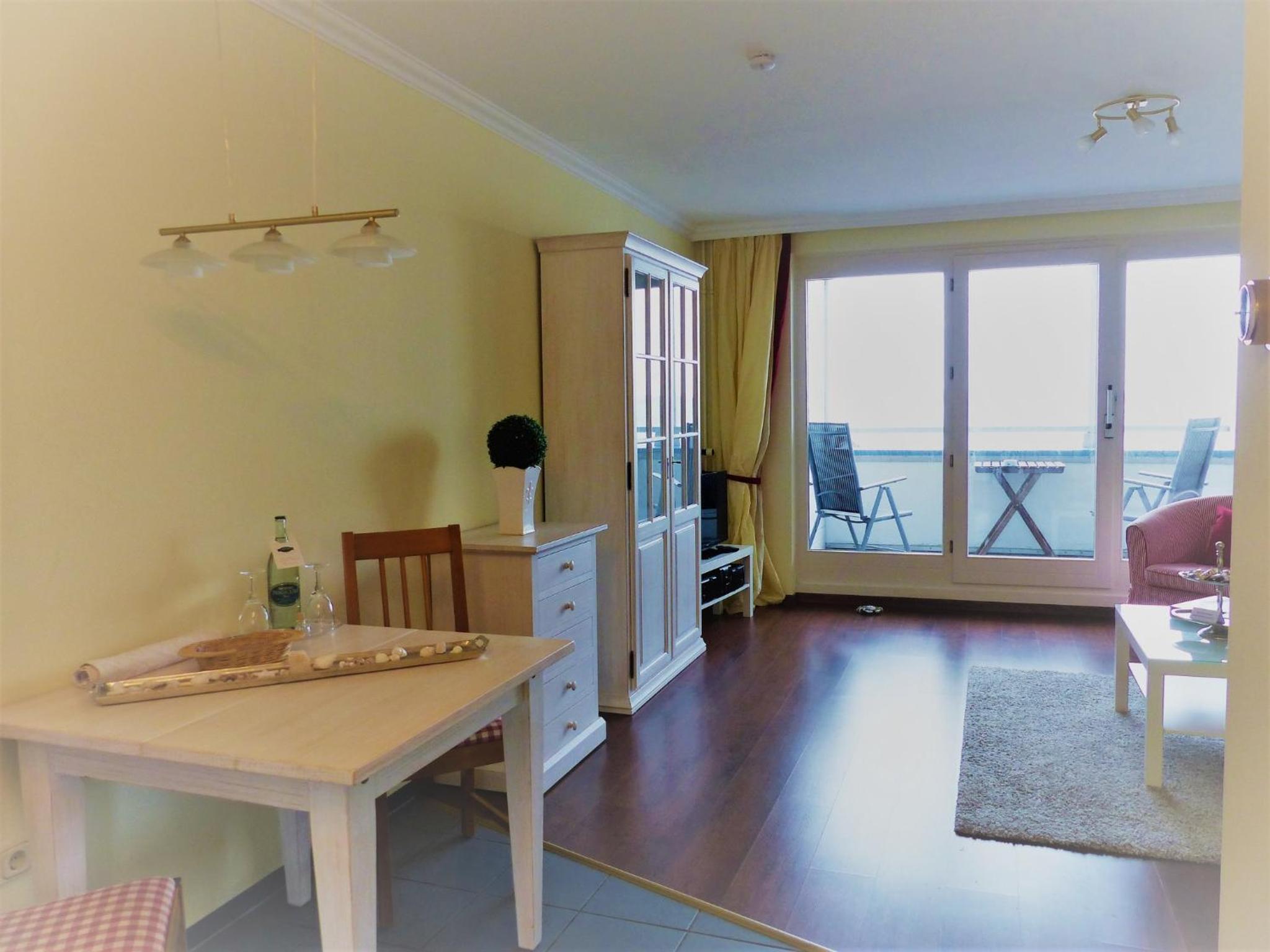 Apartment photo 2