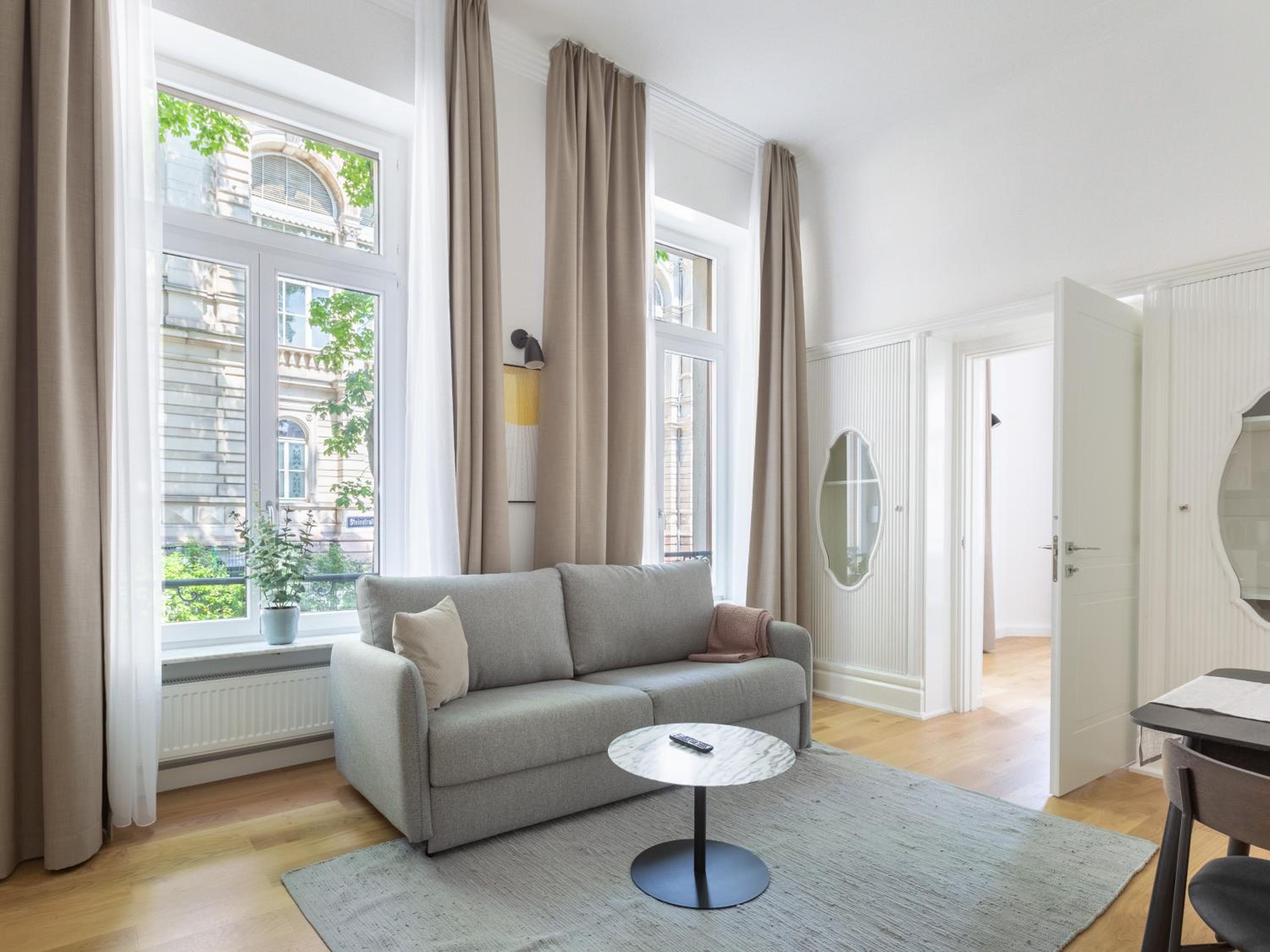 One-Bedroom Suite XL with sofa bed - Photo 6