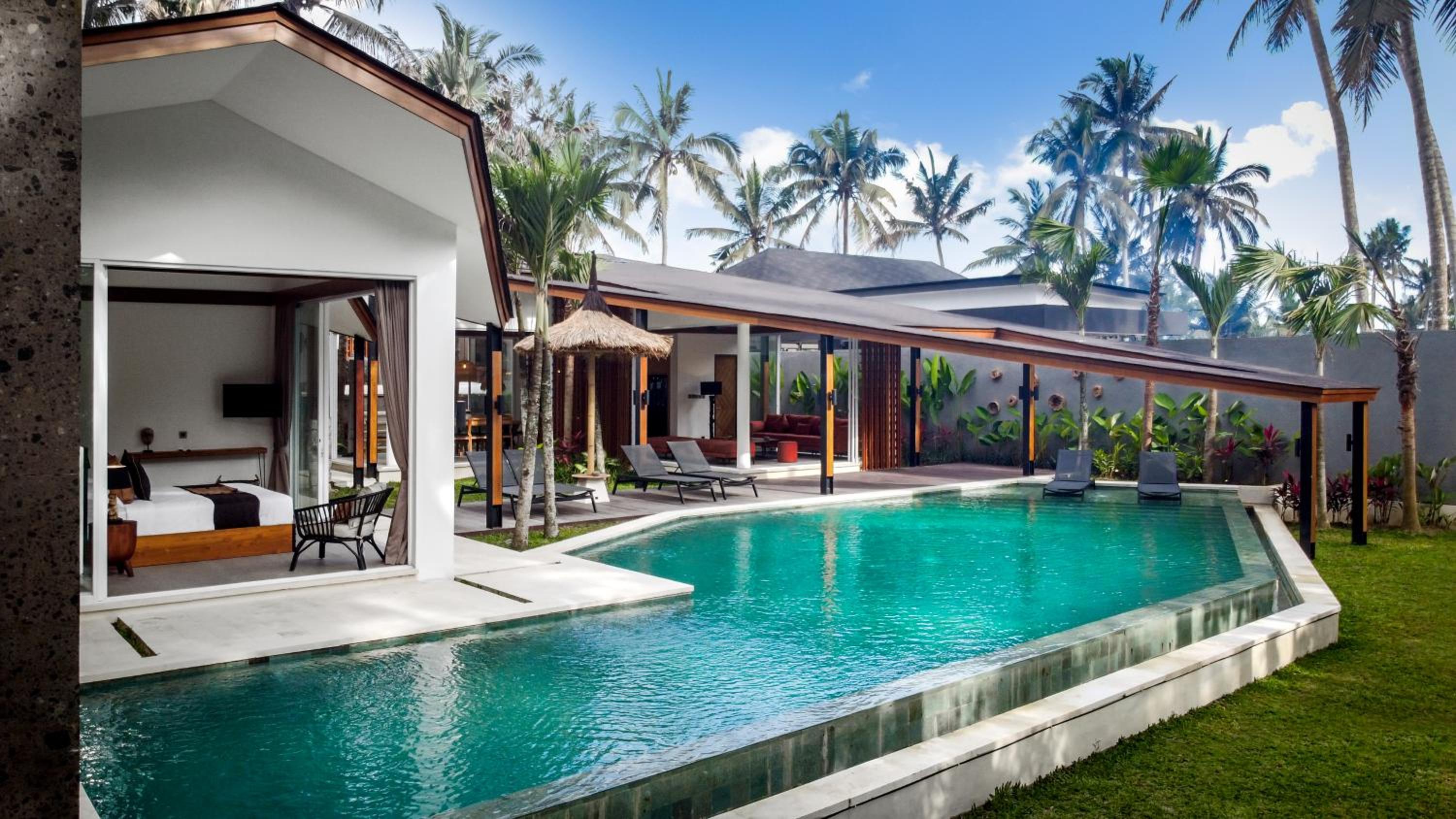 Villa - Photo 3