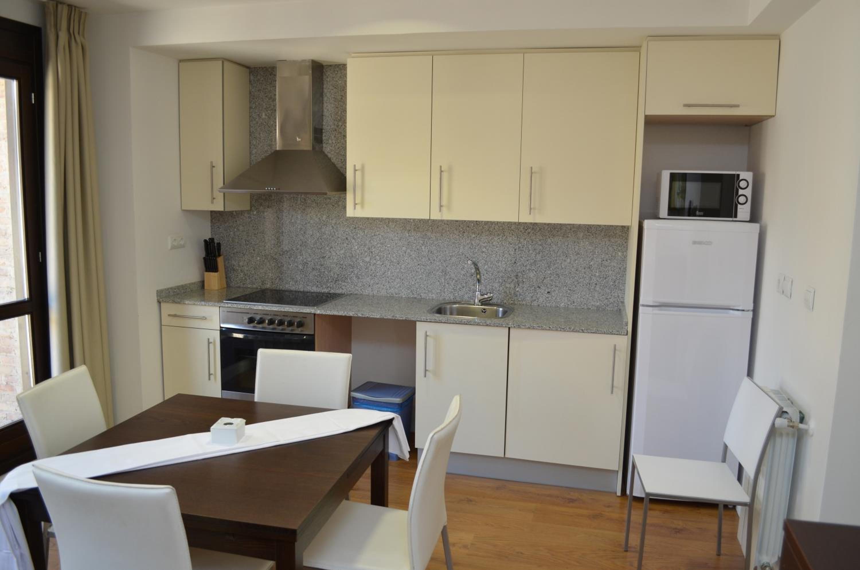 Superior Two-Bedroom Apartment - Photo 7