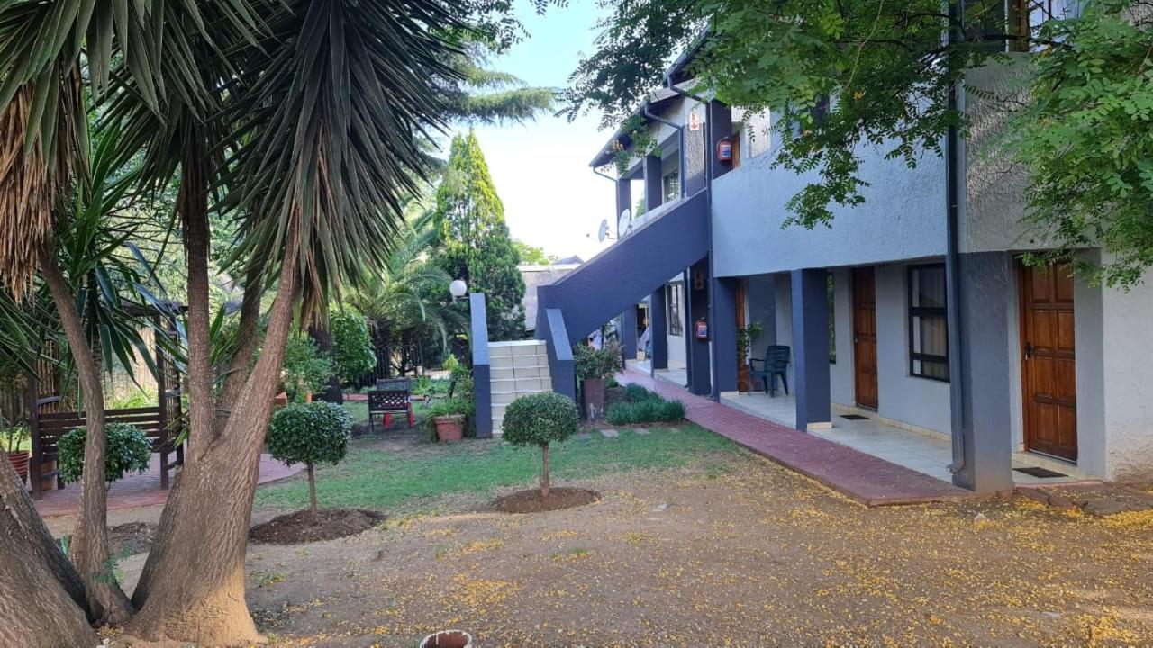 Deluxe Double Room with Balcony photo 2