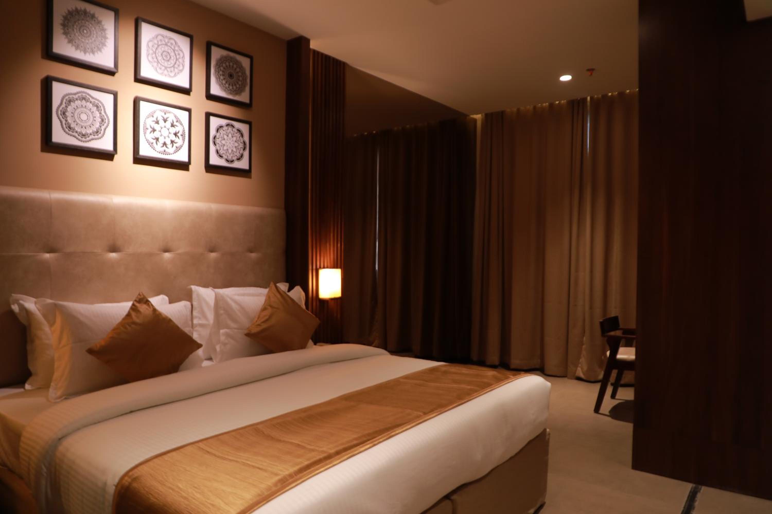 Executive Club - Photo 3