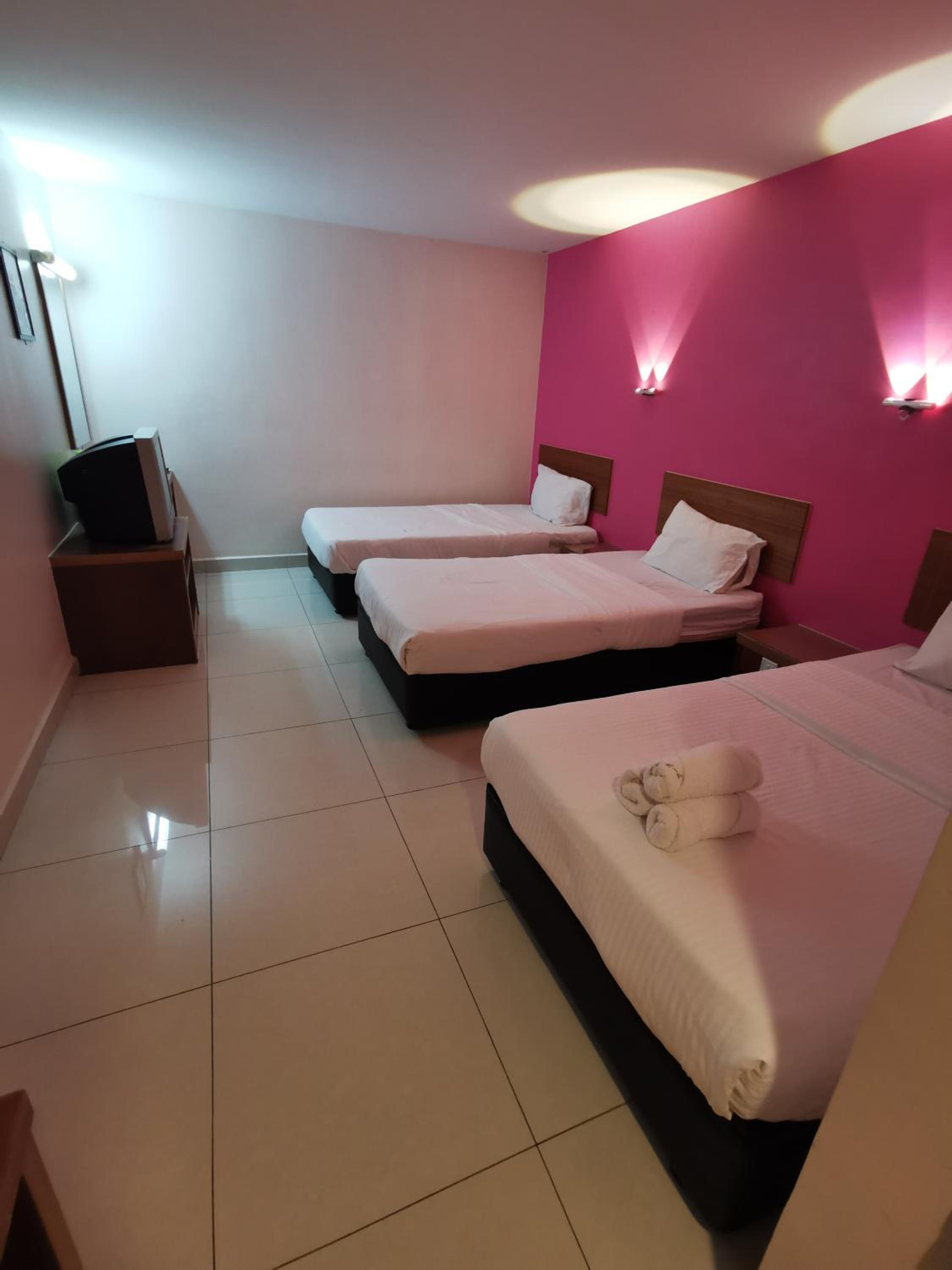 Standard Triple Room - Photo 1