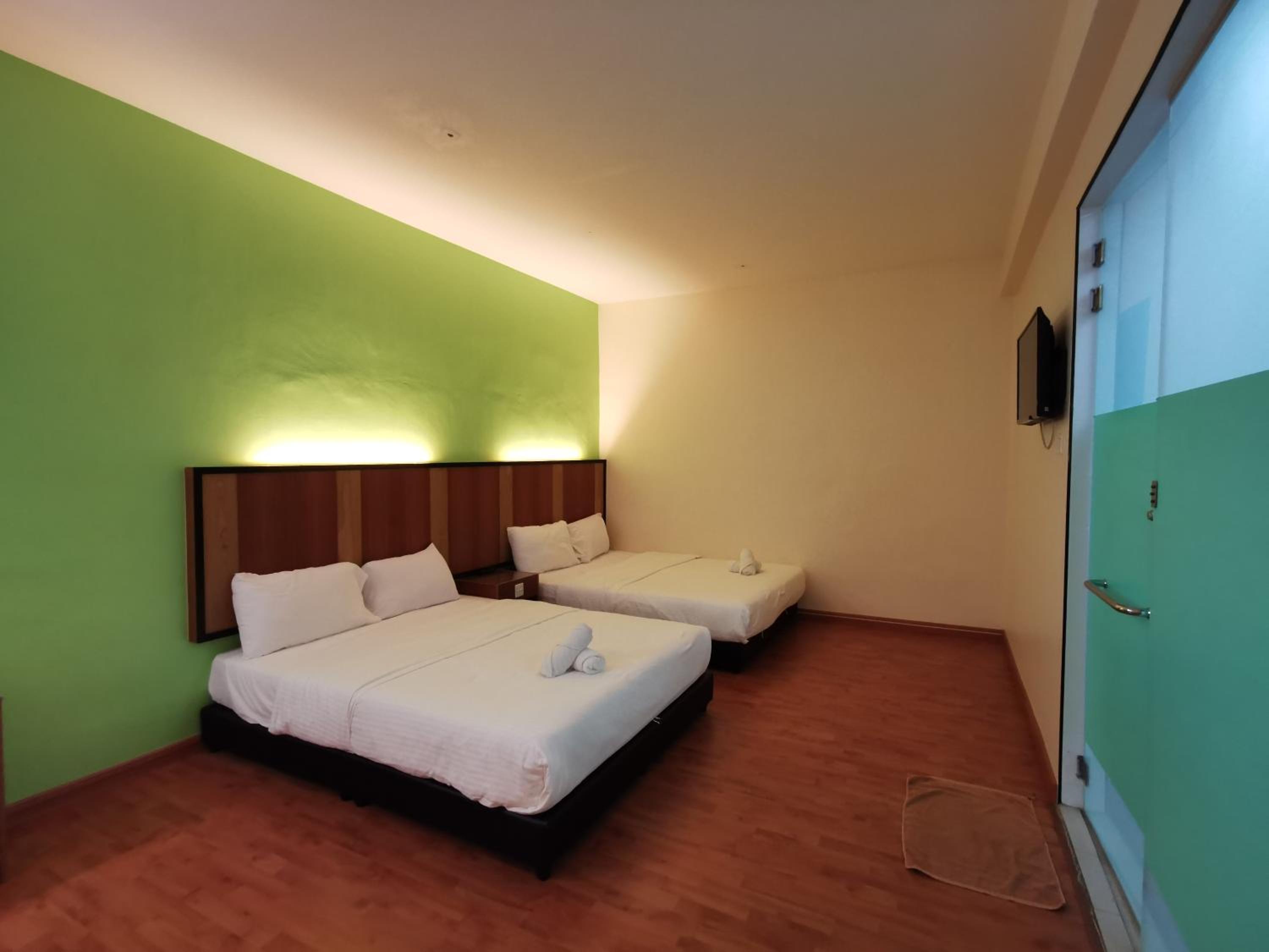 Family Double Room - Photo 3