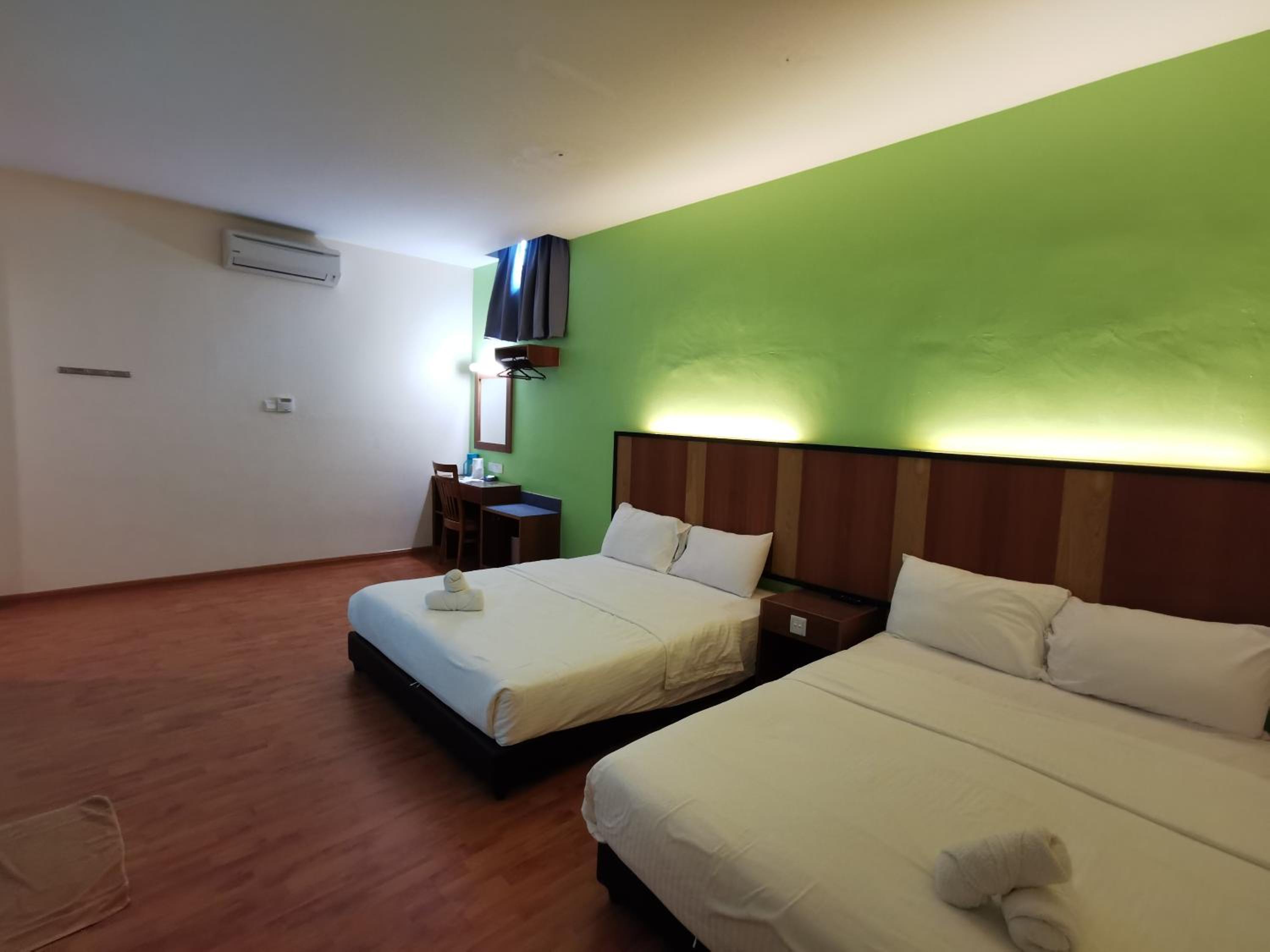 Family Double Room - Photo 2