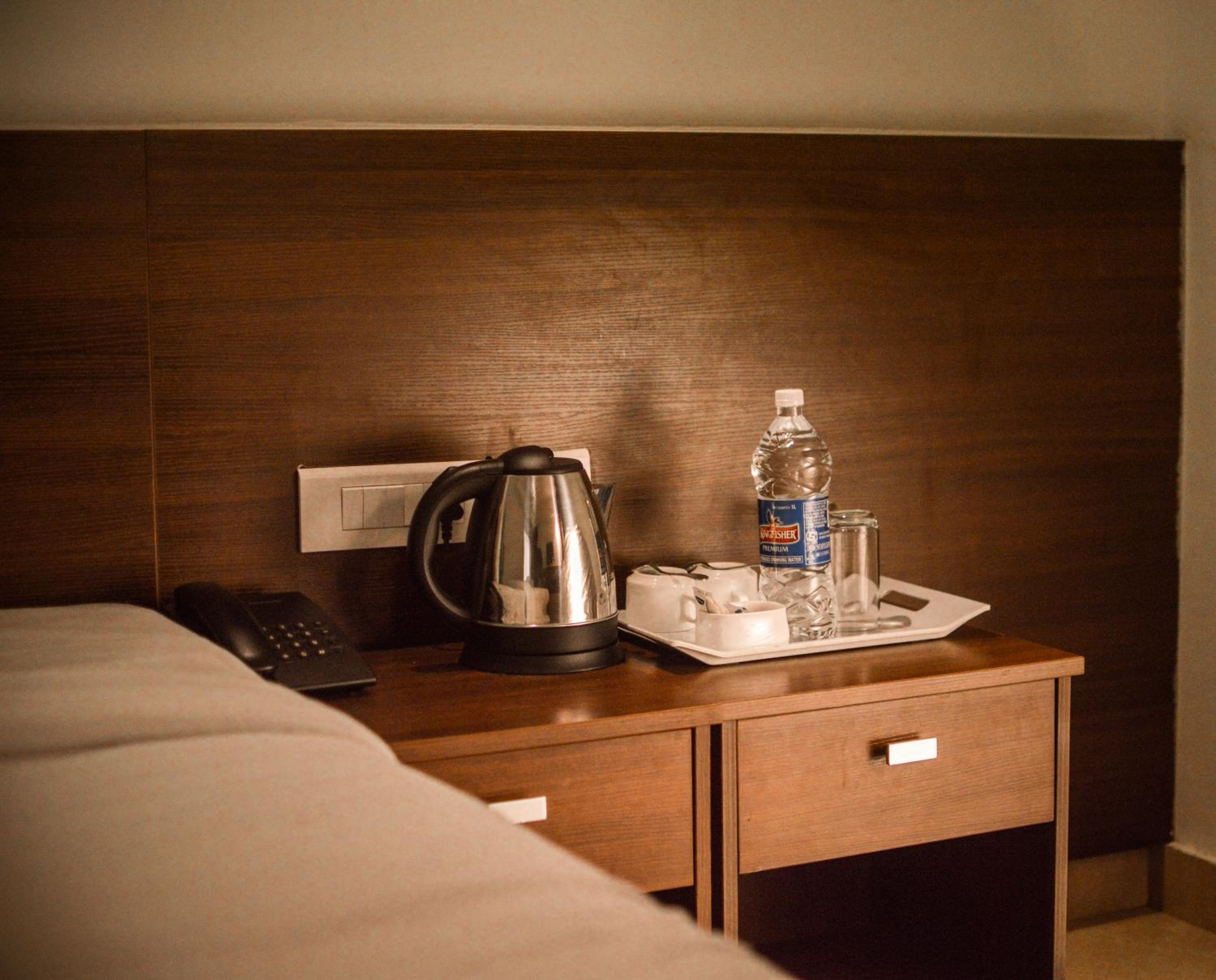 Standard Double Room - Photo 8