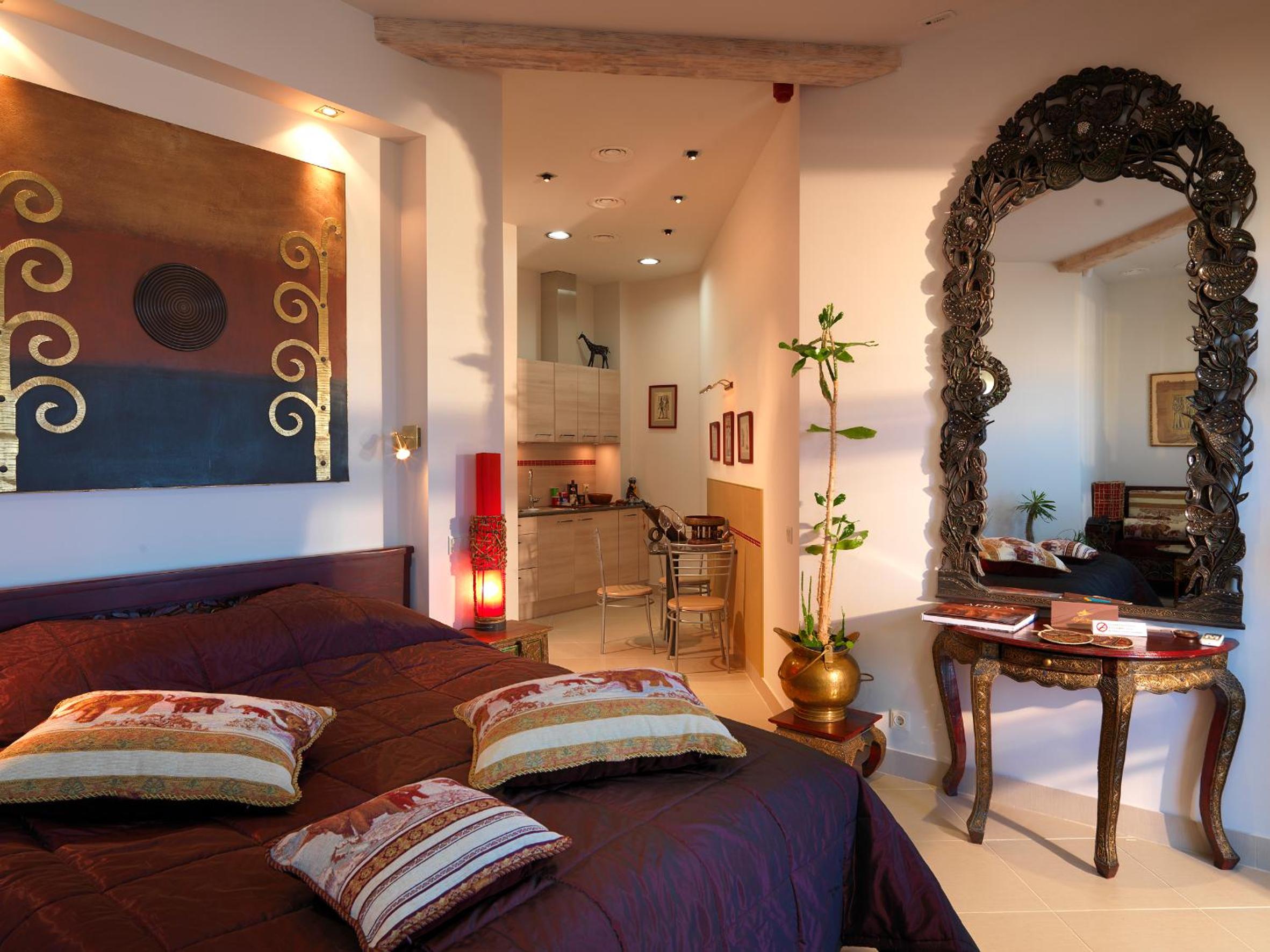 Large Double Room photo 1