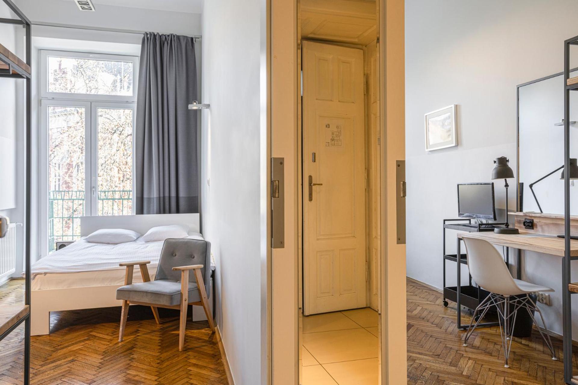 Two-Bedroom Apartment - Photo 17