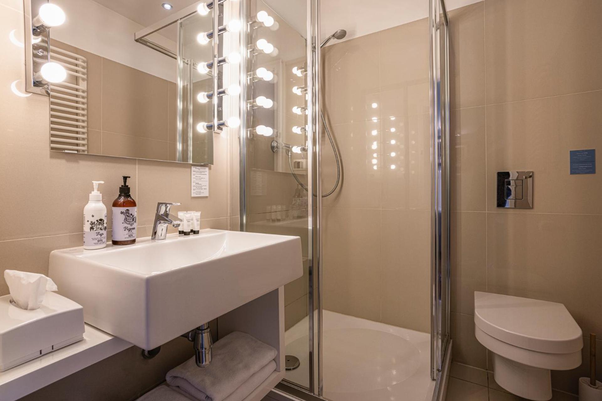 Deluxe Double Room - Photo 2