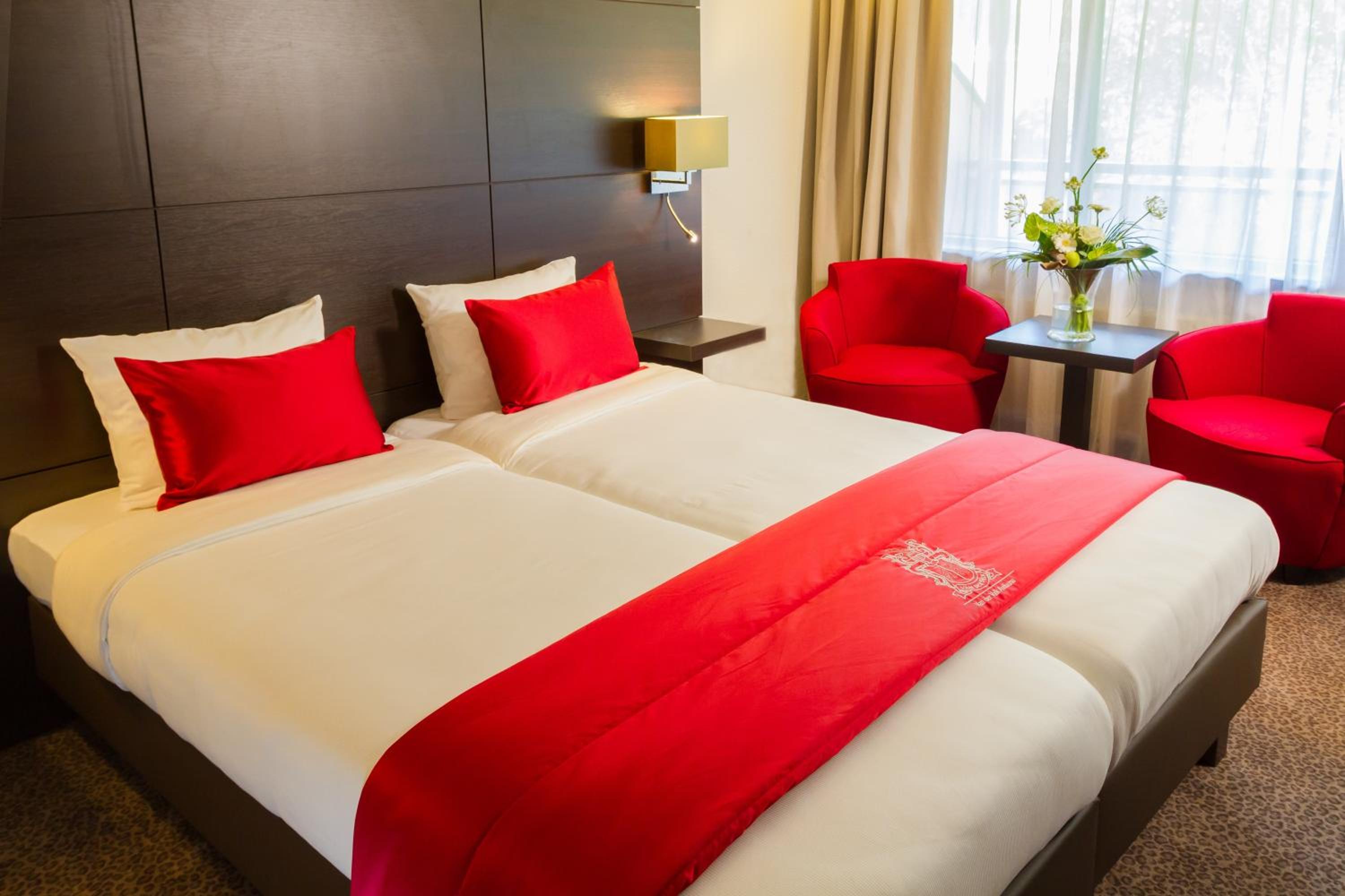 Standard Twin Room - Photo 3
