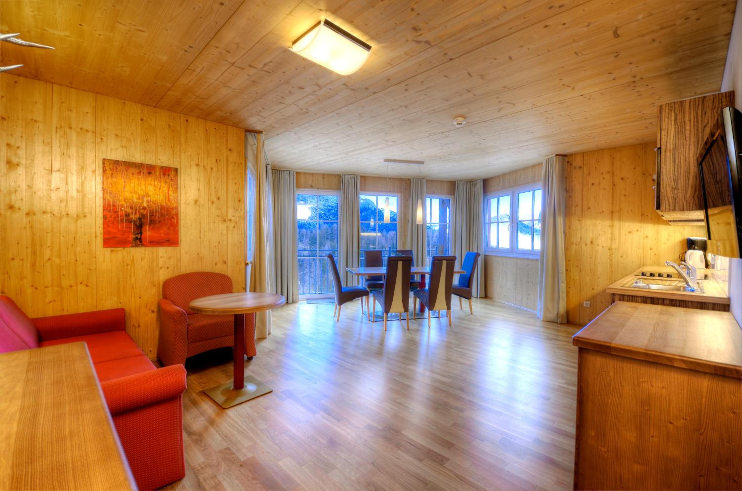 Large Two-Bedroom Apartment (4-6 Adults) photo 3