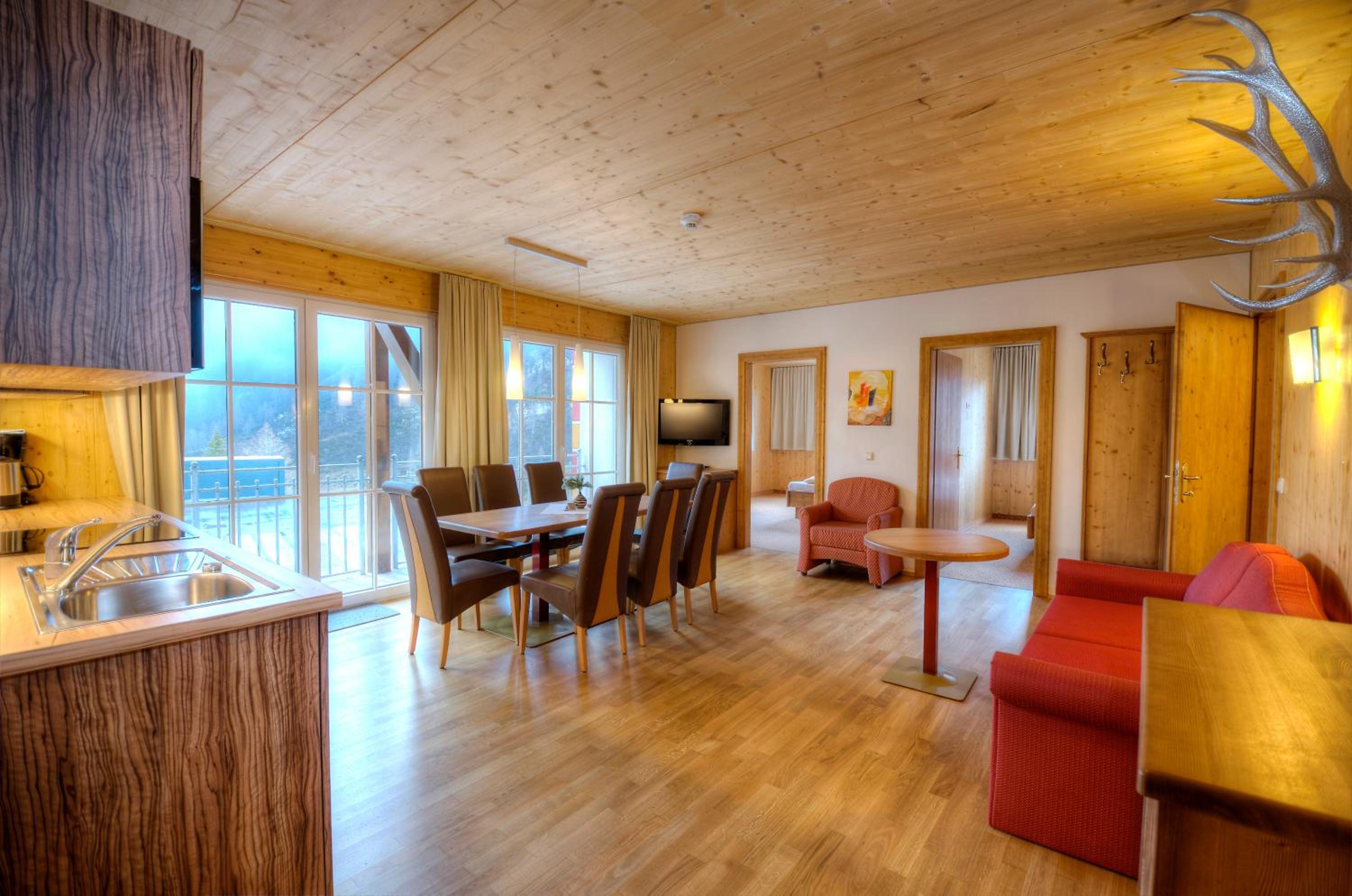 Large Three-Bedroom Apartment (6-8 Adults) photo 1