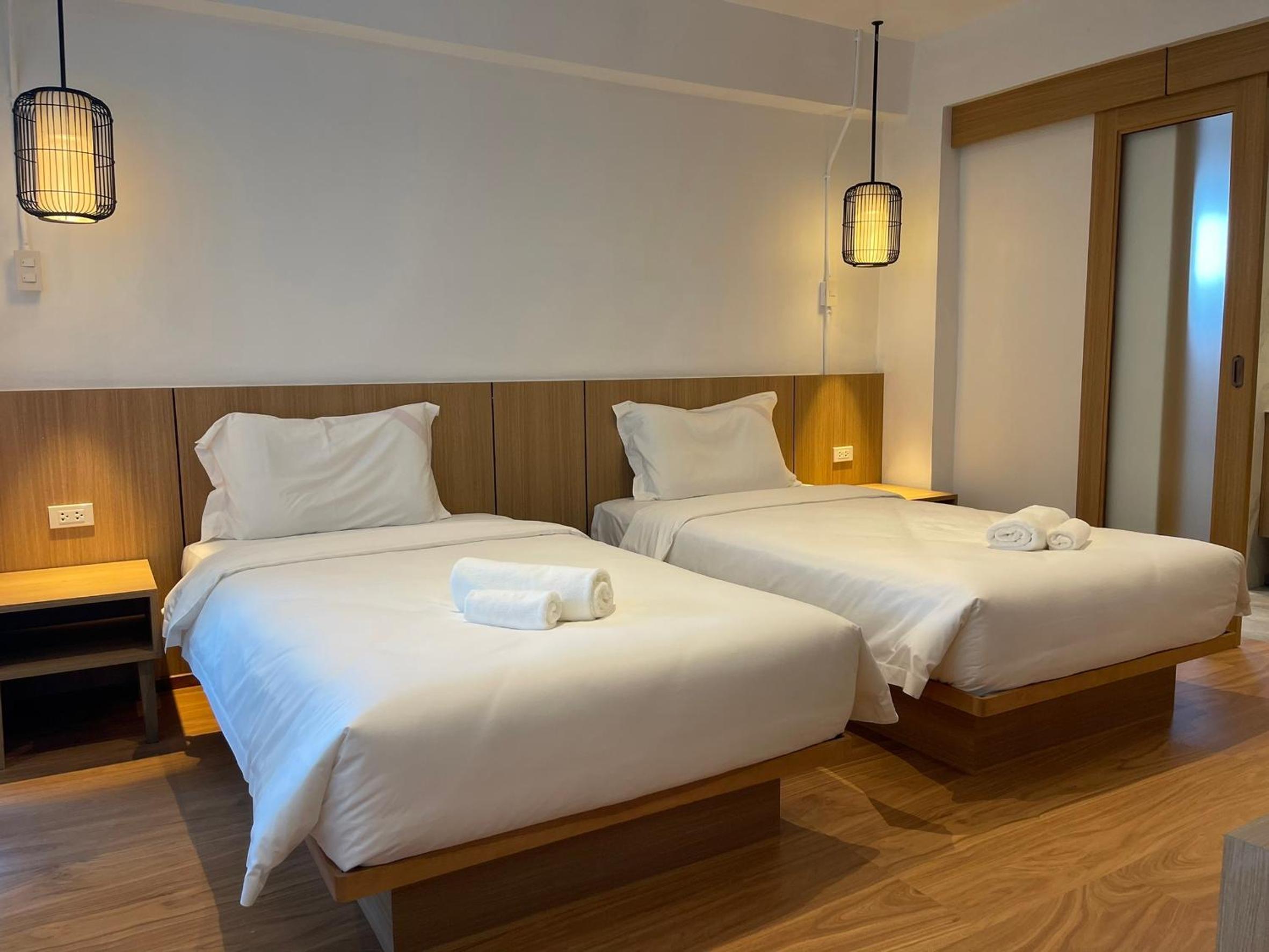 Twin Room with Private Bathroom - Photo 1